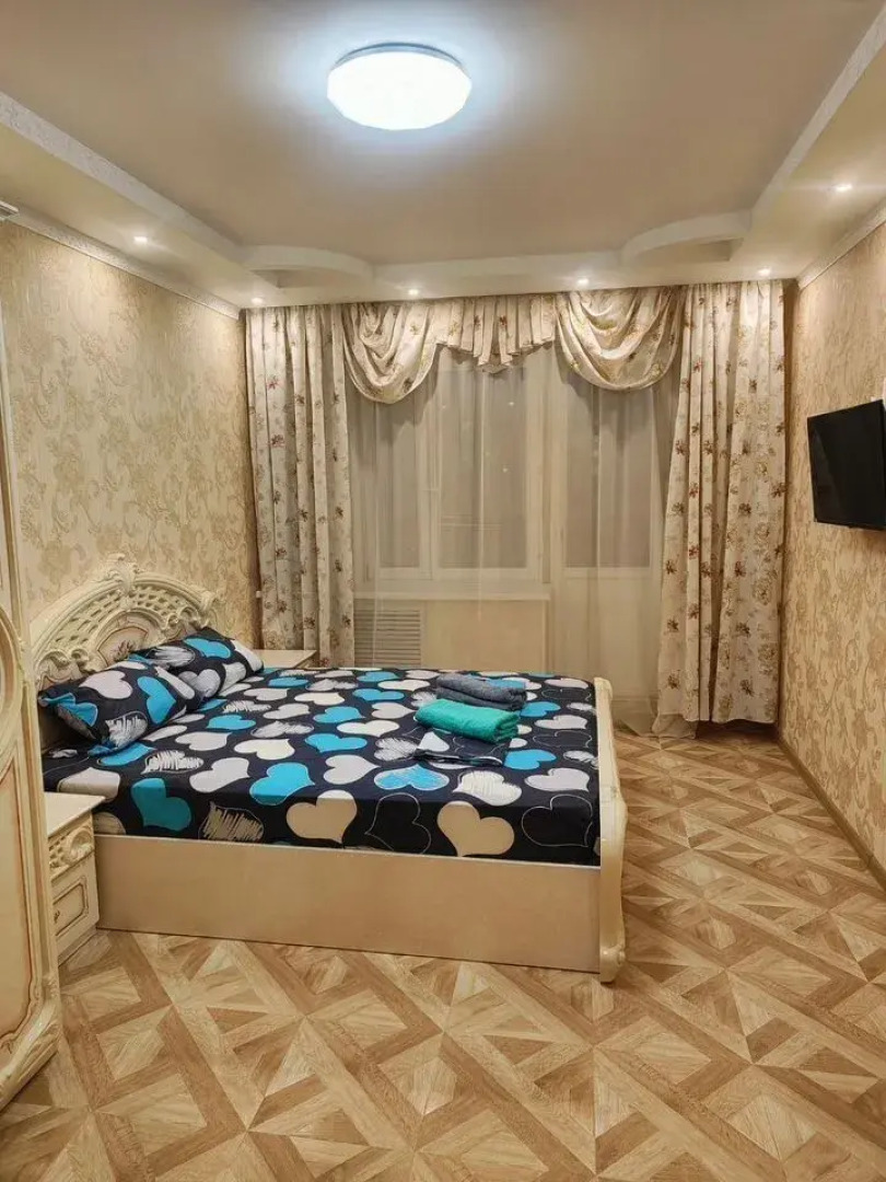 Квартира на бульваре 65 лет Победы