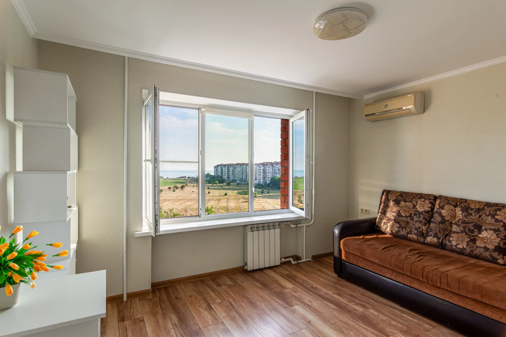 Квартира на Леселидзе 10