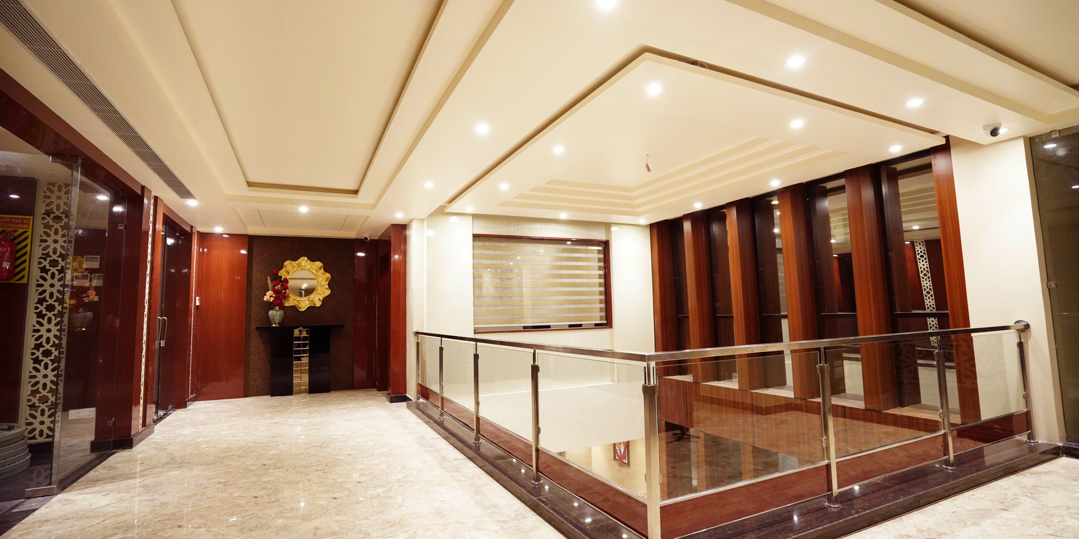 Отель Maplewood Premier