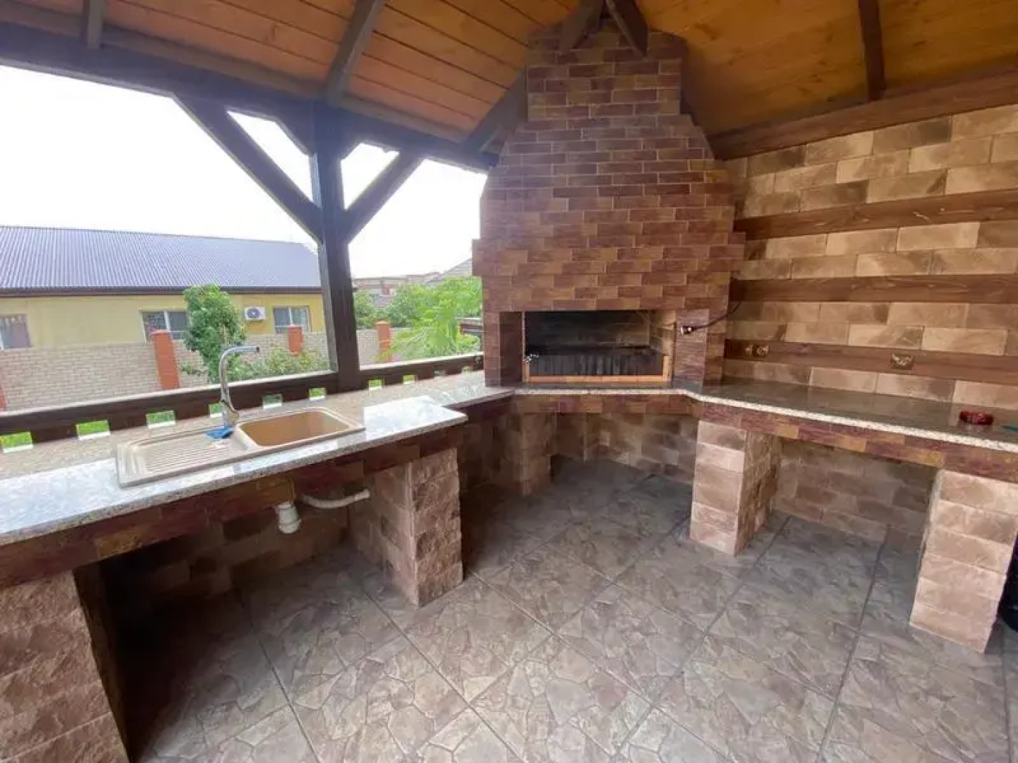 Апартаменты Veles House Дружбы 15