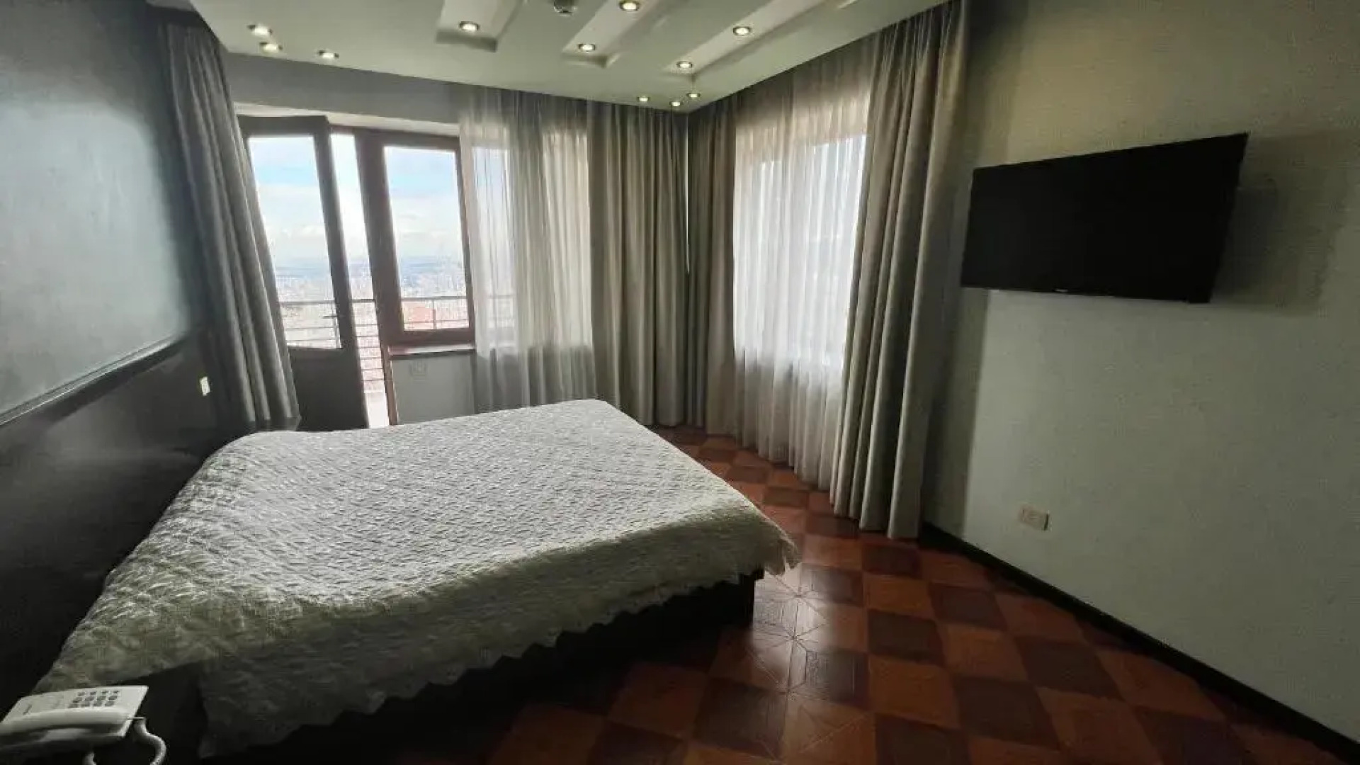 Отель Grand Hills