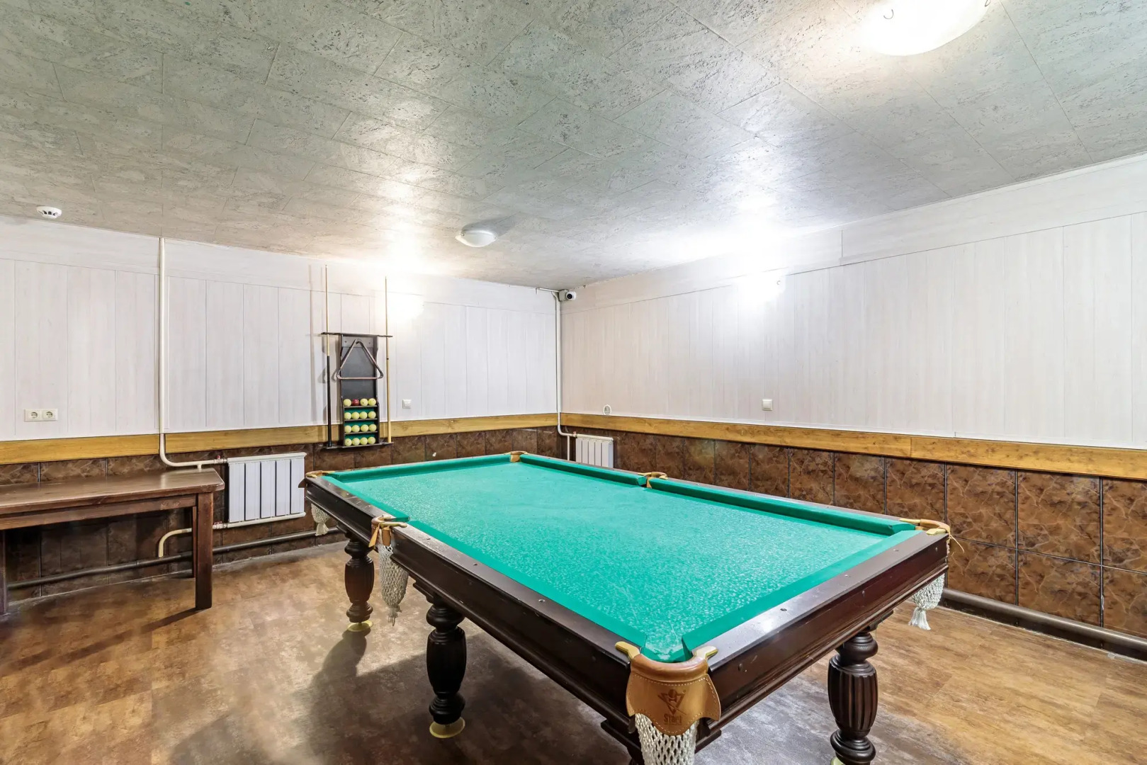 Замок Anstar House Vatutinki