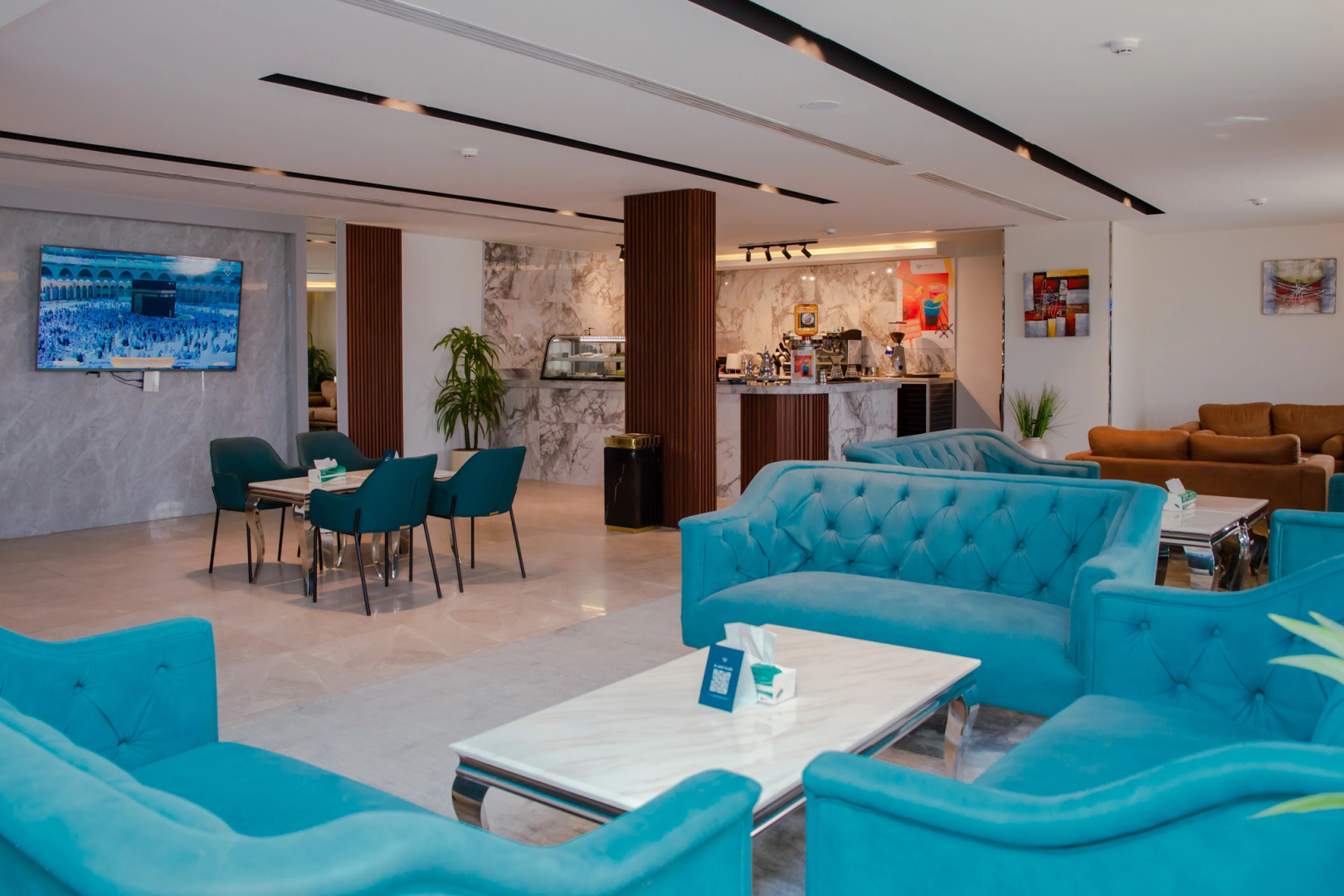 Отель Triple Tree