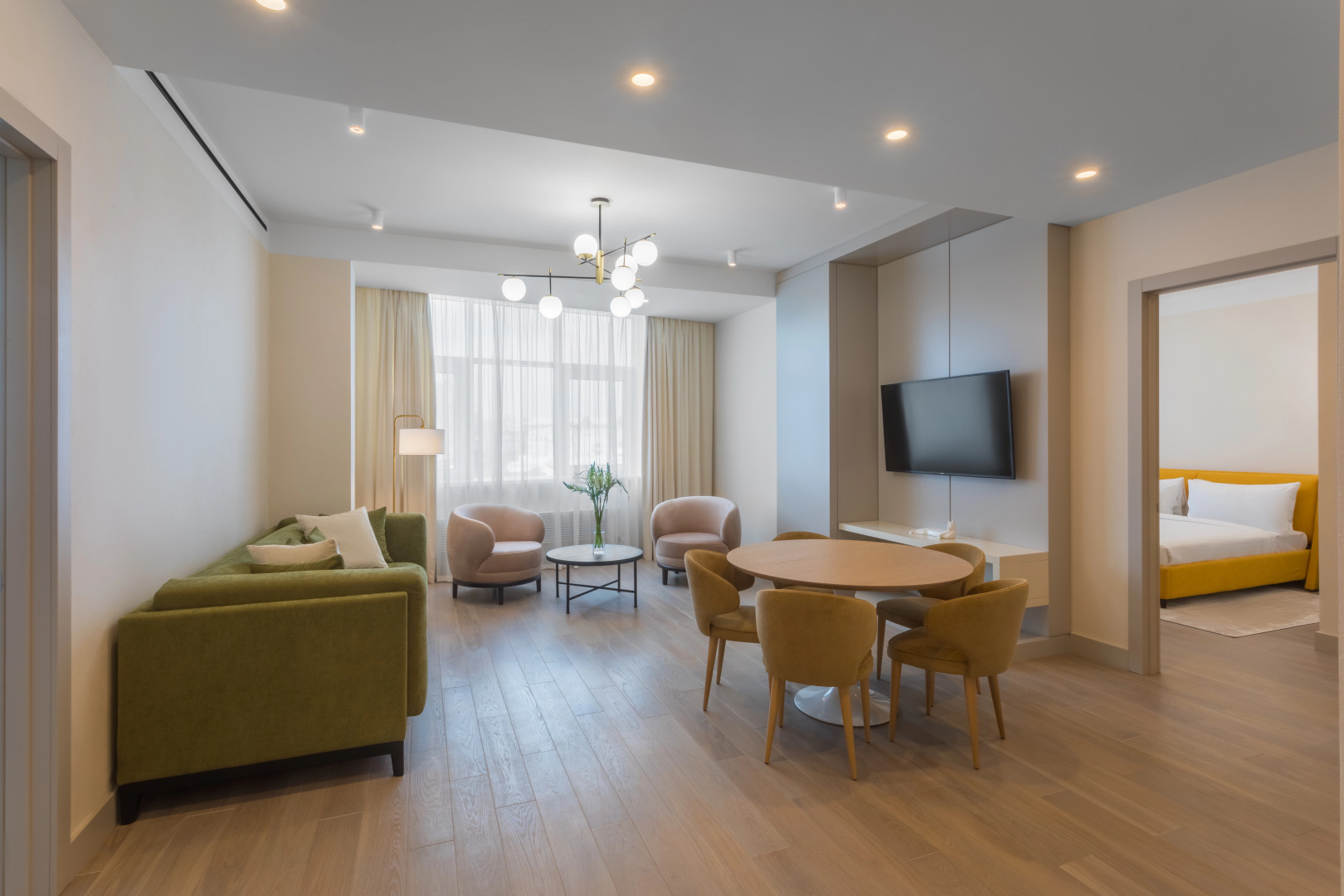 Отель Звёзды Арбата (ранее Мариотт Новый Арбат)