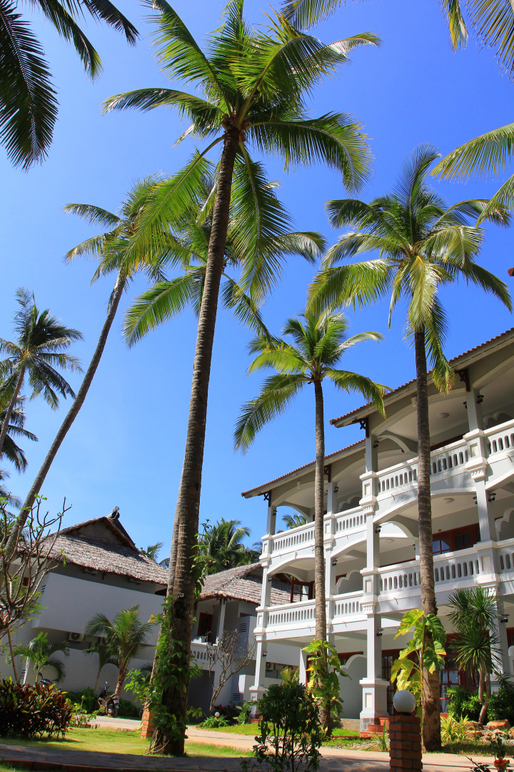 Отель Little Paris Resort & Spa Mui Ne