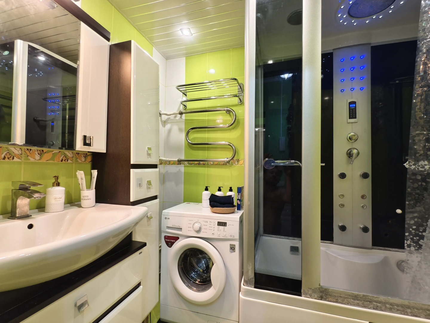 Квартира Уютная Трёхкомнатная в Центре Ул. Лейтенанта Шмидта 2