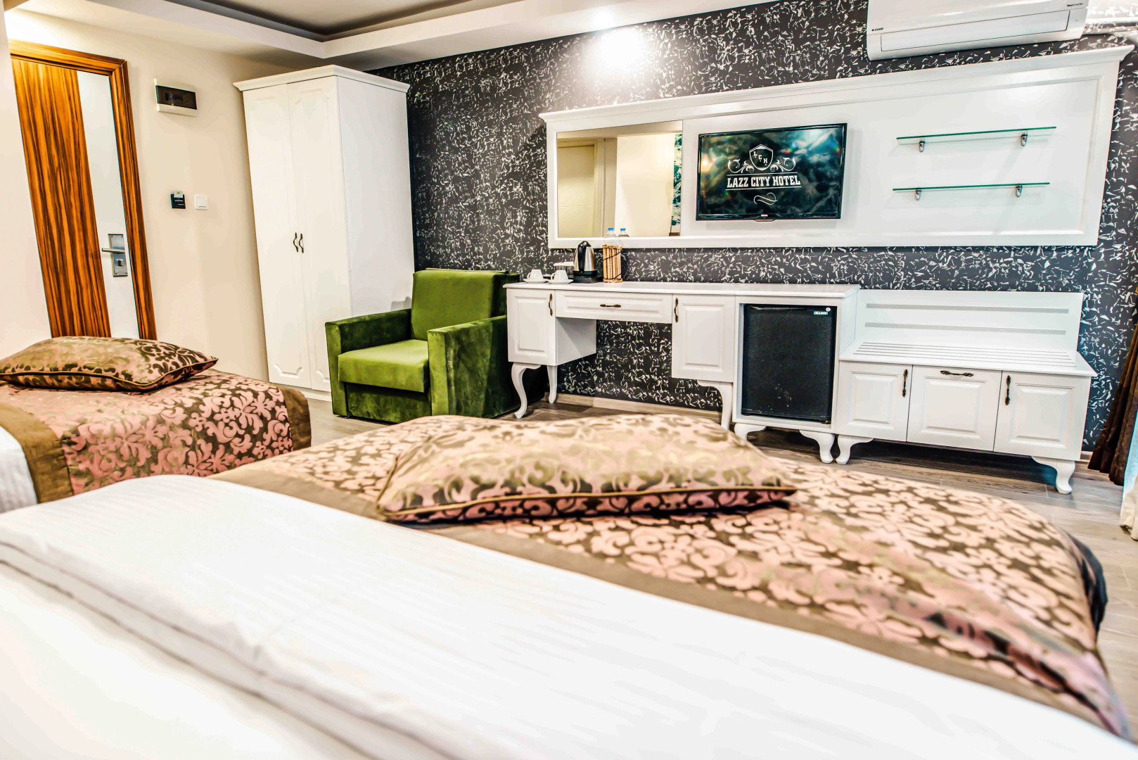 Bed&Breakfast Lazz City Hotel