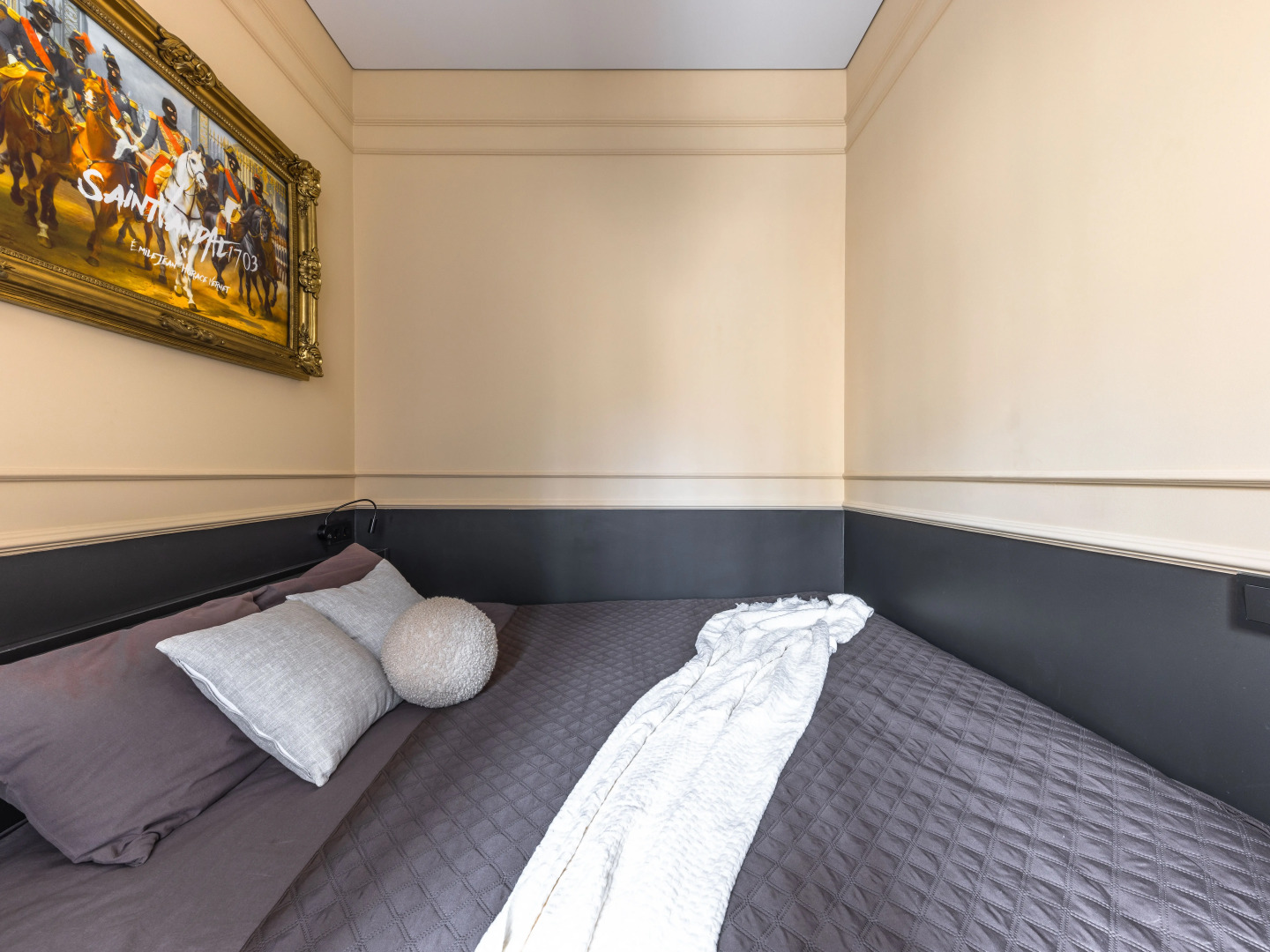 Шикарная двухкомнатная квартира в сердце Санкт-Петербурга