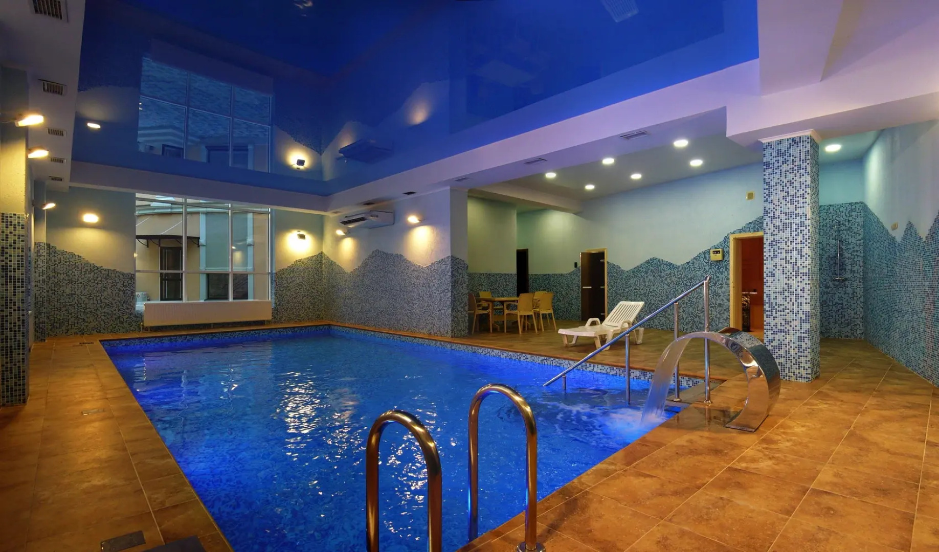 Отель Колизей на Вокзальной