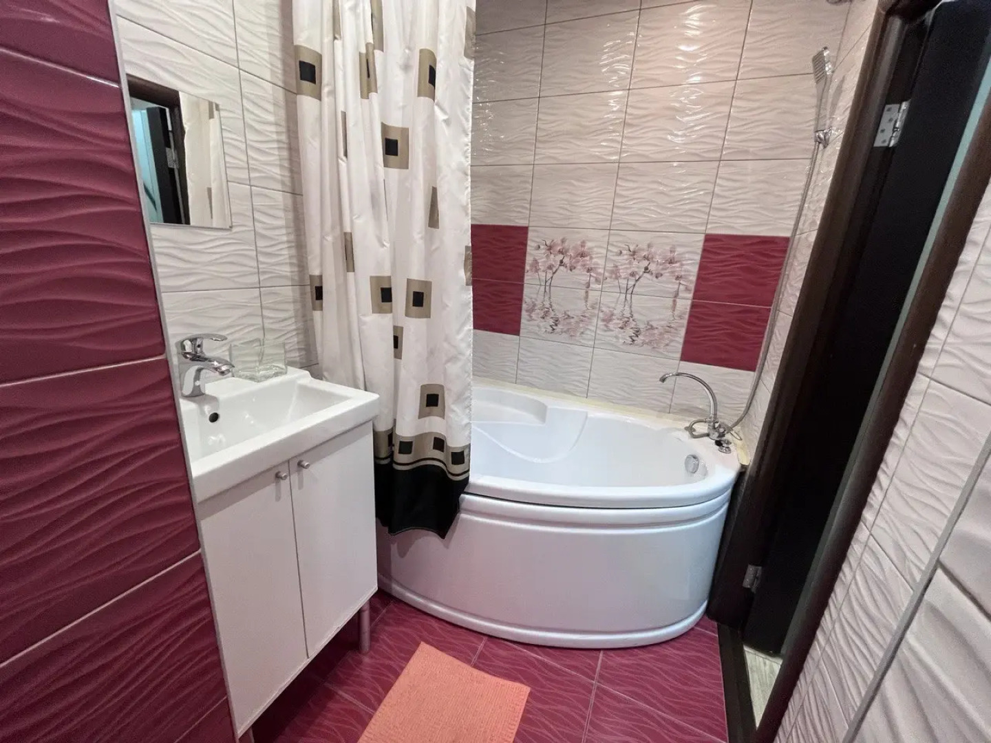 Апартаменты Сакко и Ванцетти 44