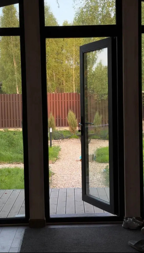 Частный Дом с камином, сауной и панорамными окнами