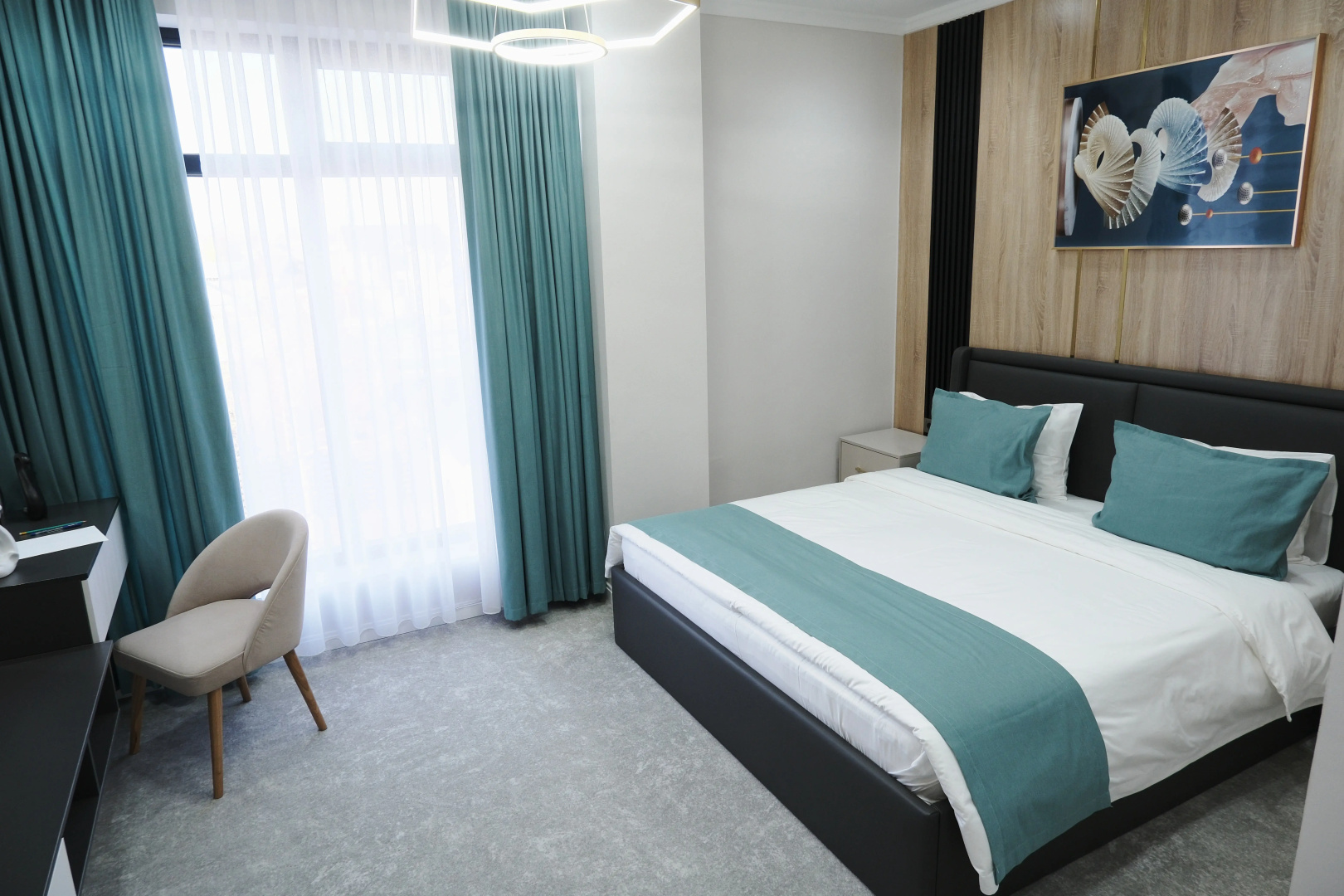Отель Qaragat Hotel Jalal Abad