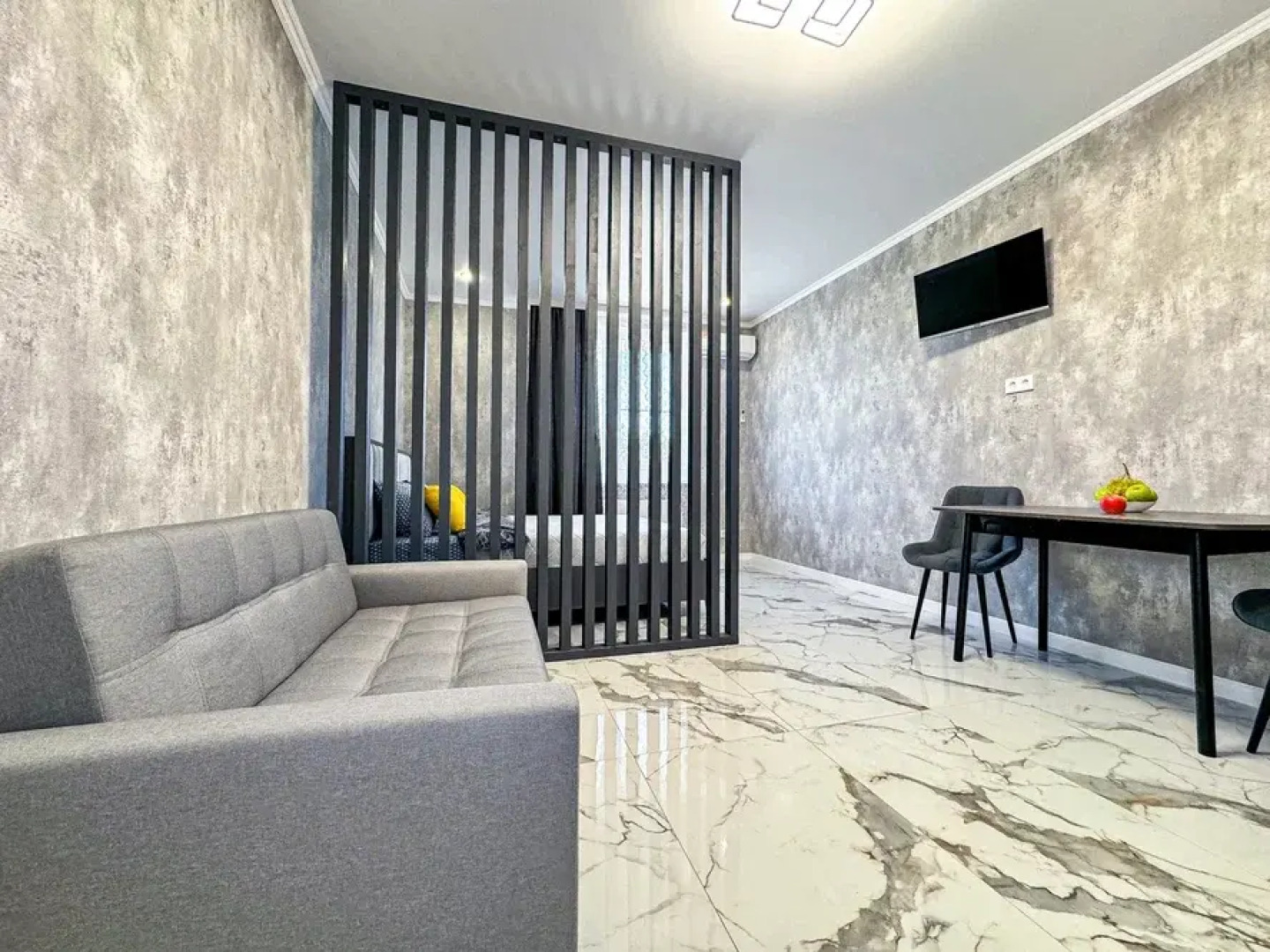 Квартира Уютная студия с балконом в новом доме Крымск Хоум