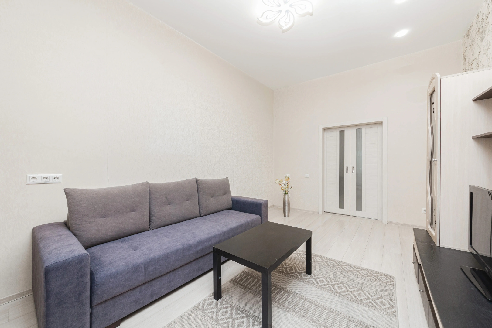 Новые апартаменты в центре на площади Победы