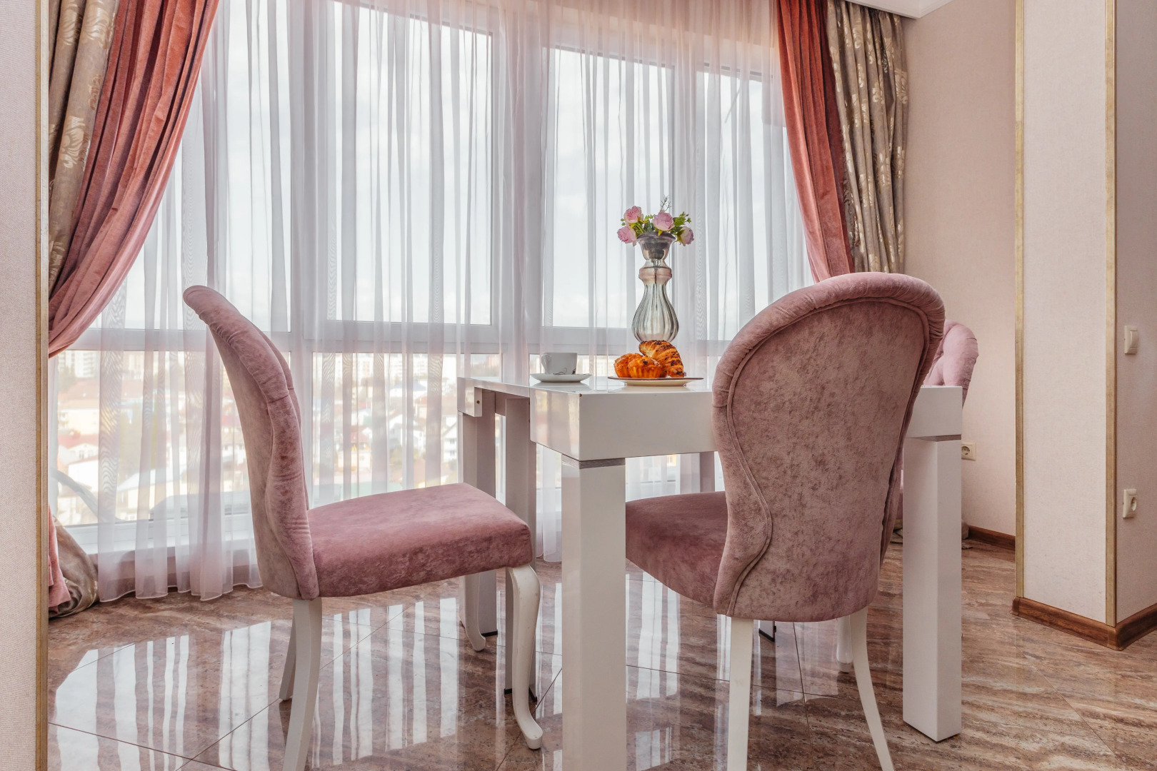 Квартира пер. Богдана Хмельницкого 10