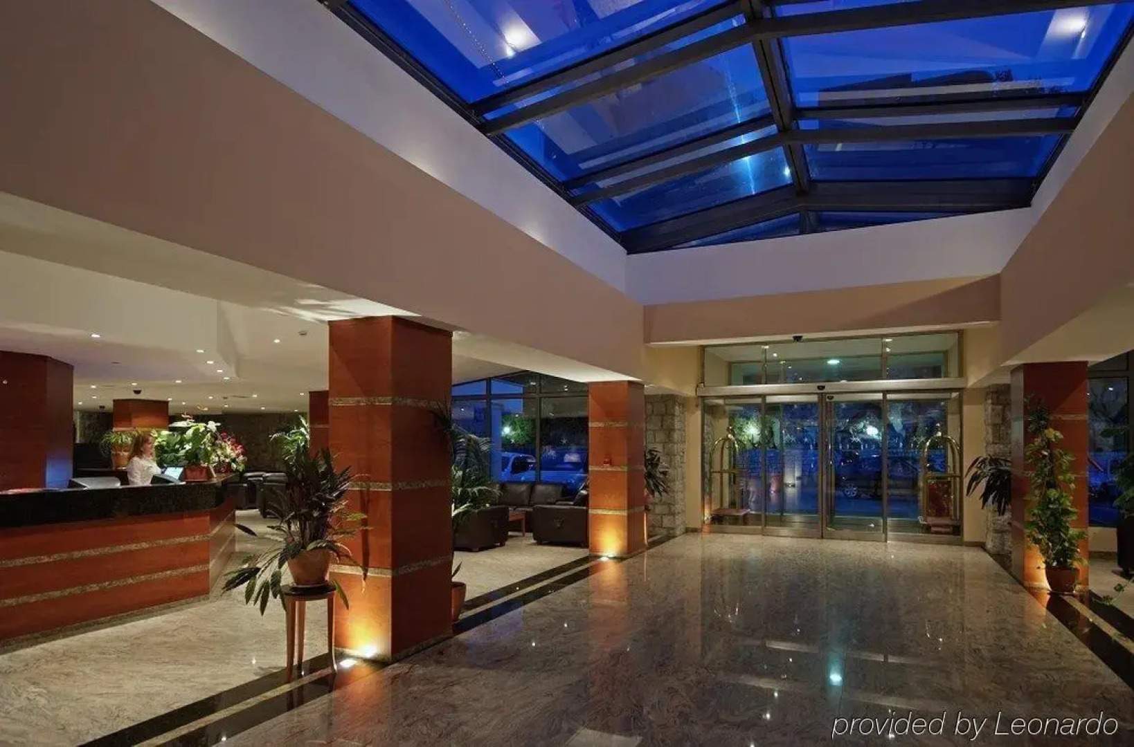 Отель Iberostar Bellevue