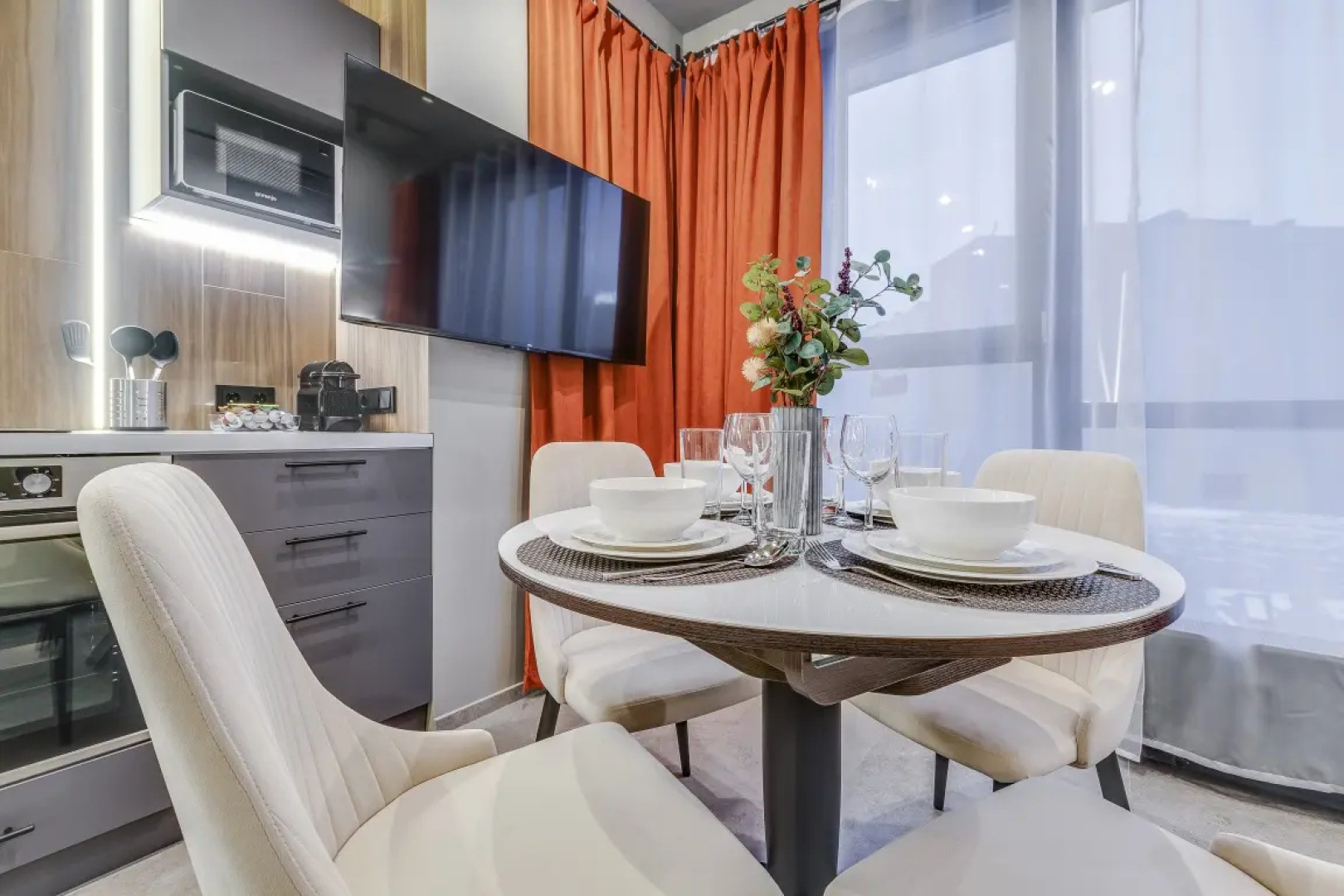Апартаменты Премиум с Видом на Город Business Apartments