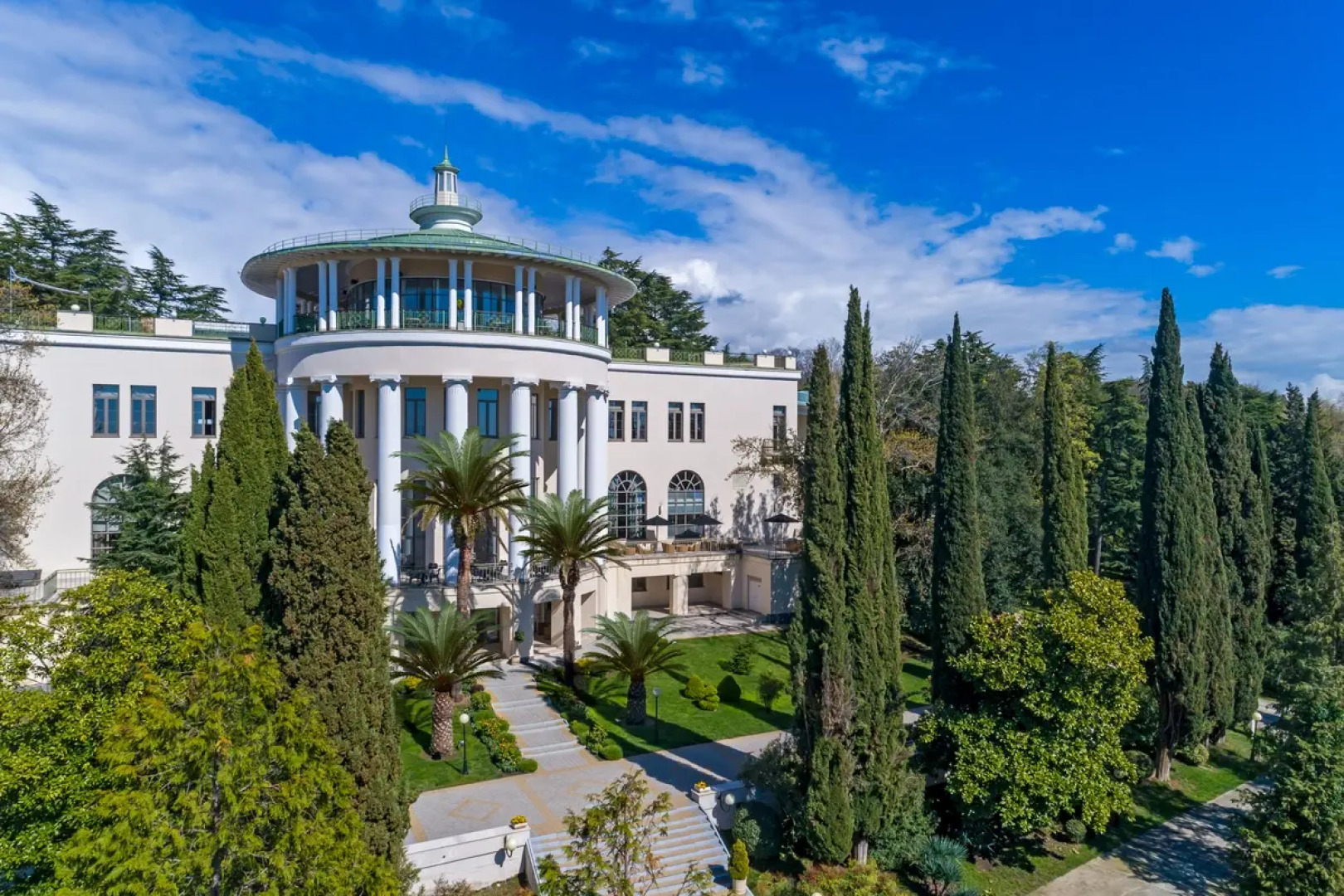 РОДИНА Гранд Отель и СПА Сочи