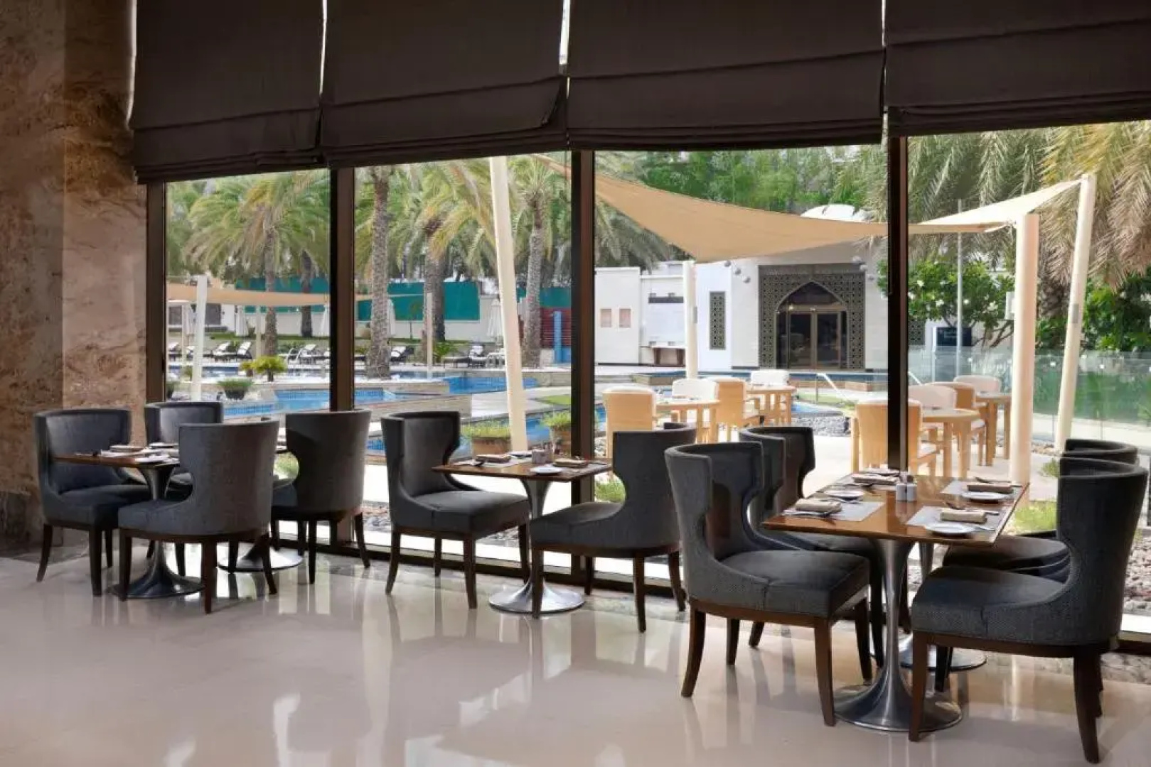 Отель Sheraton Oman