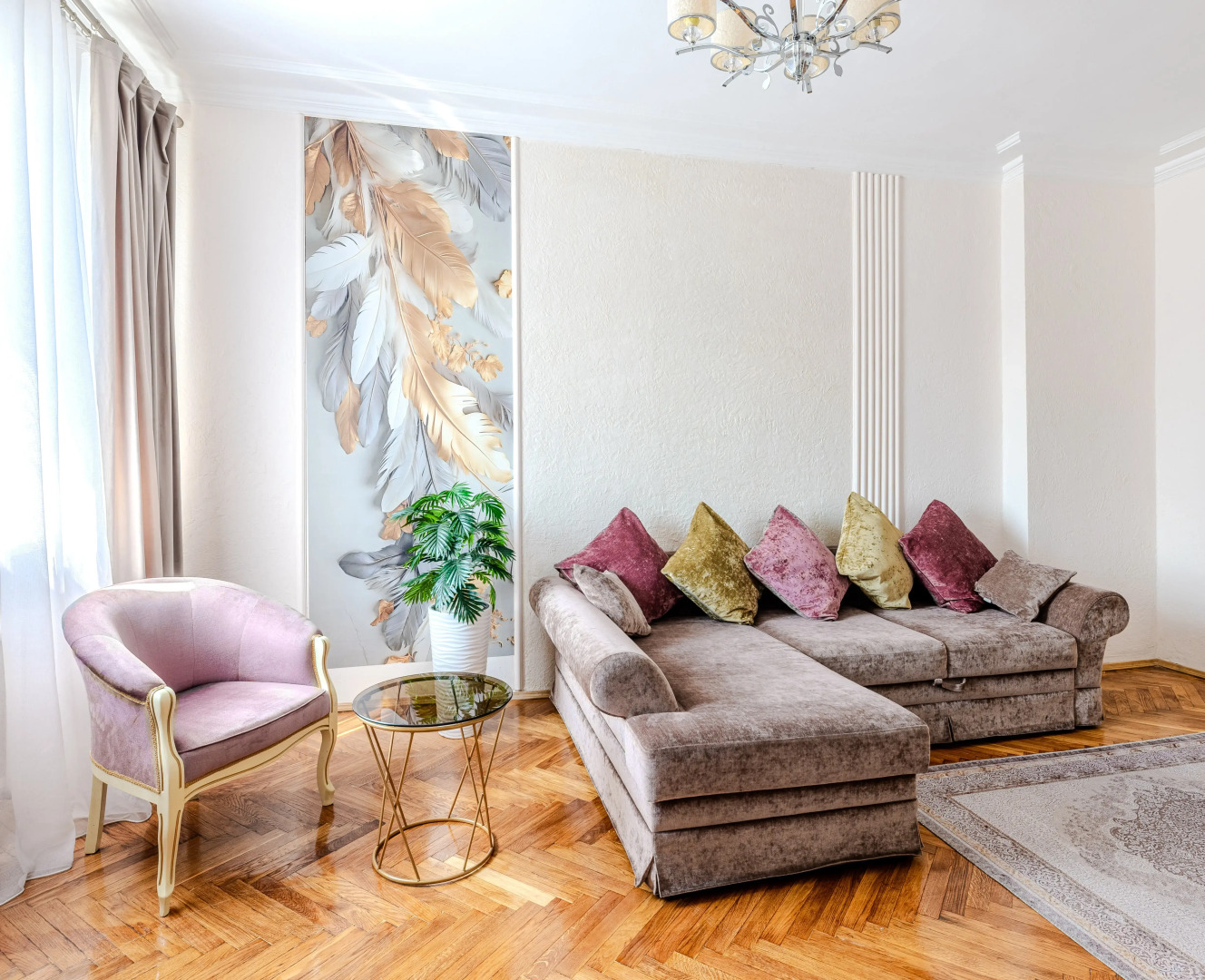 Квартира Трехкомнатная на Проспекте Независимости 23