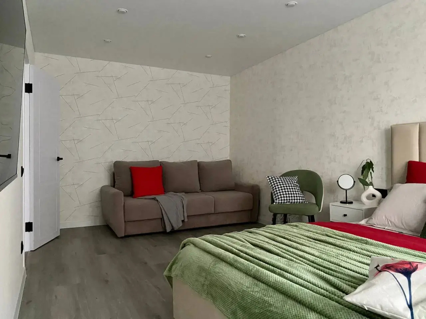 Квартира Четаева 48