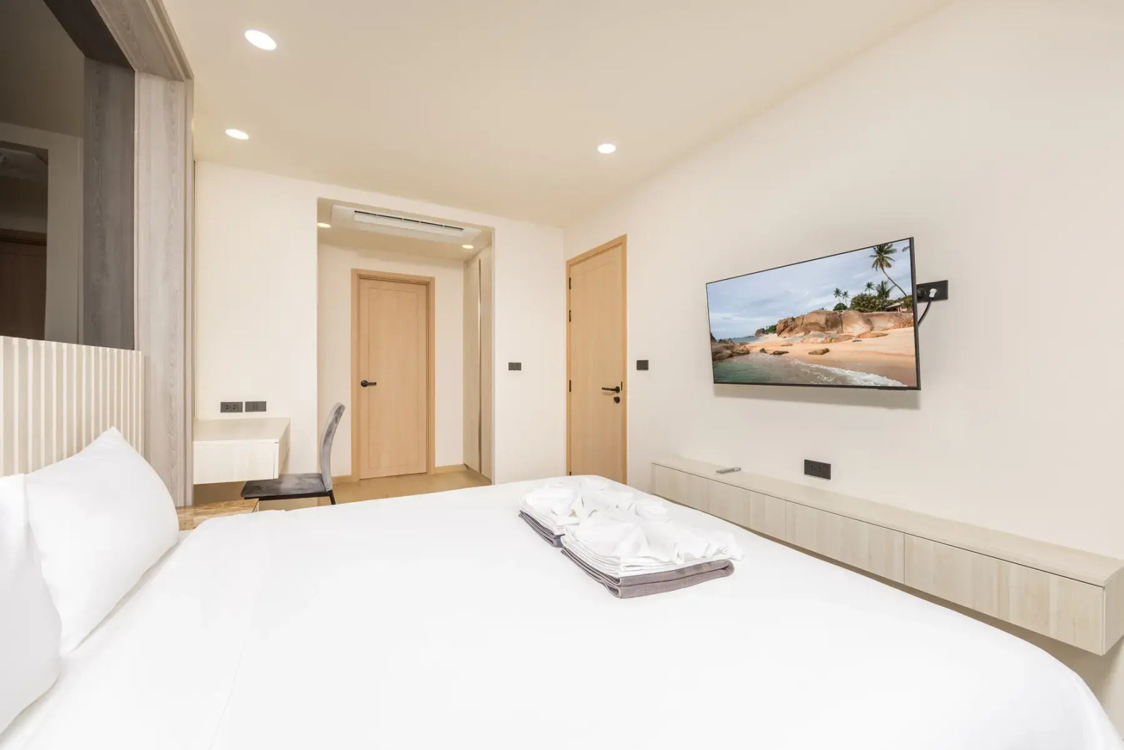 Apartment Ozone condo by TropicLook