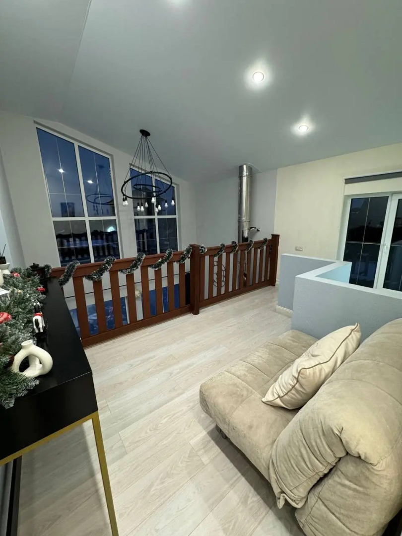 Частный дом на улице Возрождения 120