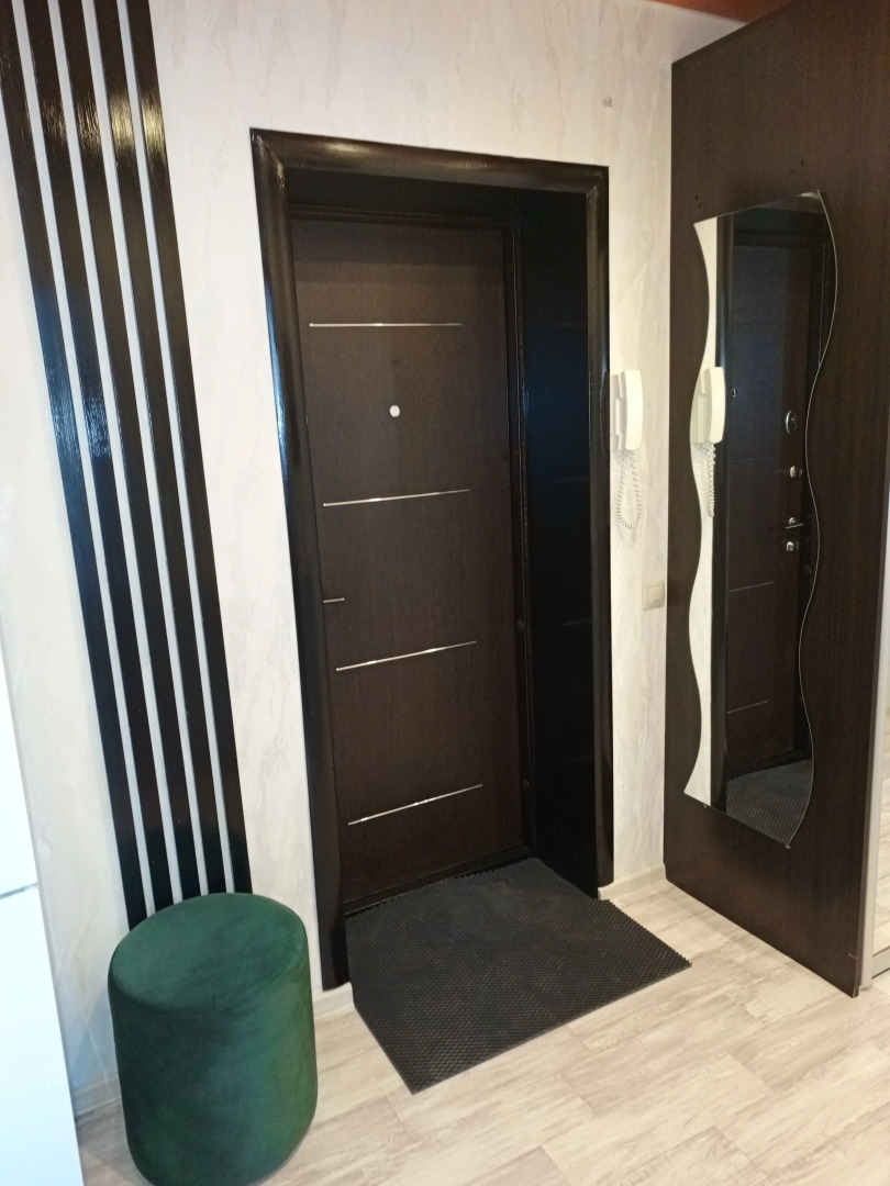 Апартаменты Уютные в высотке на Университетском Lion Apart