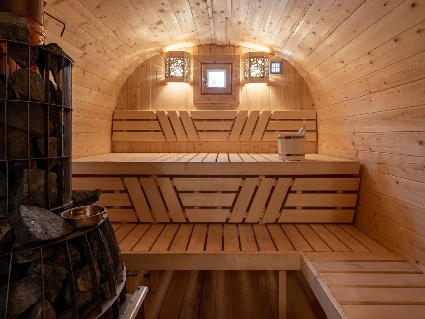 Частный дом с баней и чаном