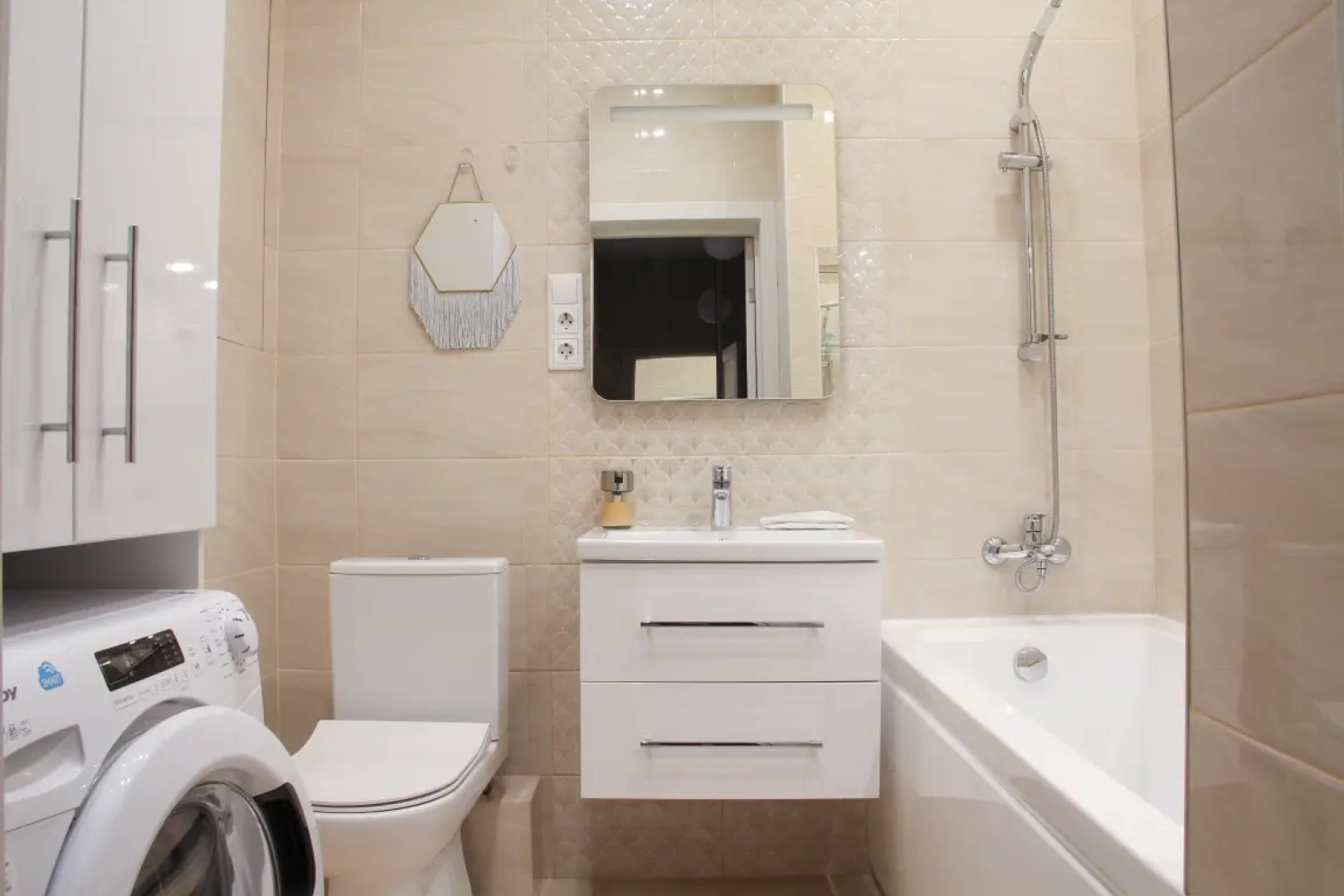 Апартаменты Stepanenkov на 2-ой Обской 154 на 16 этаже