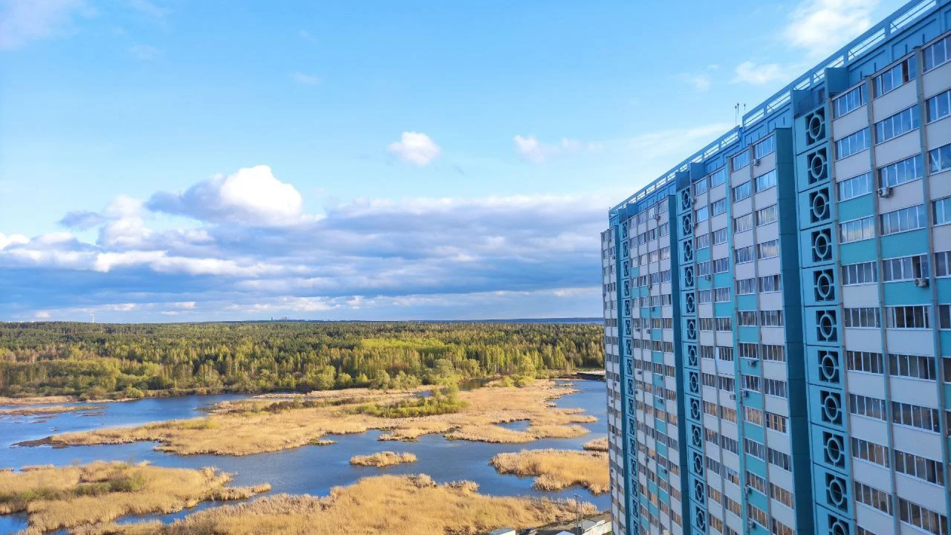 Квартира однокомнатная с видом на реку и парк