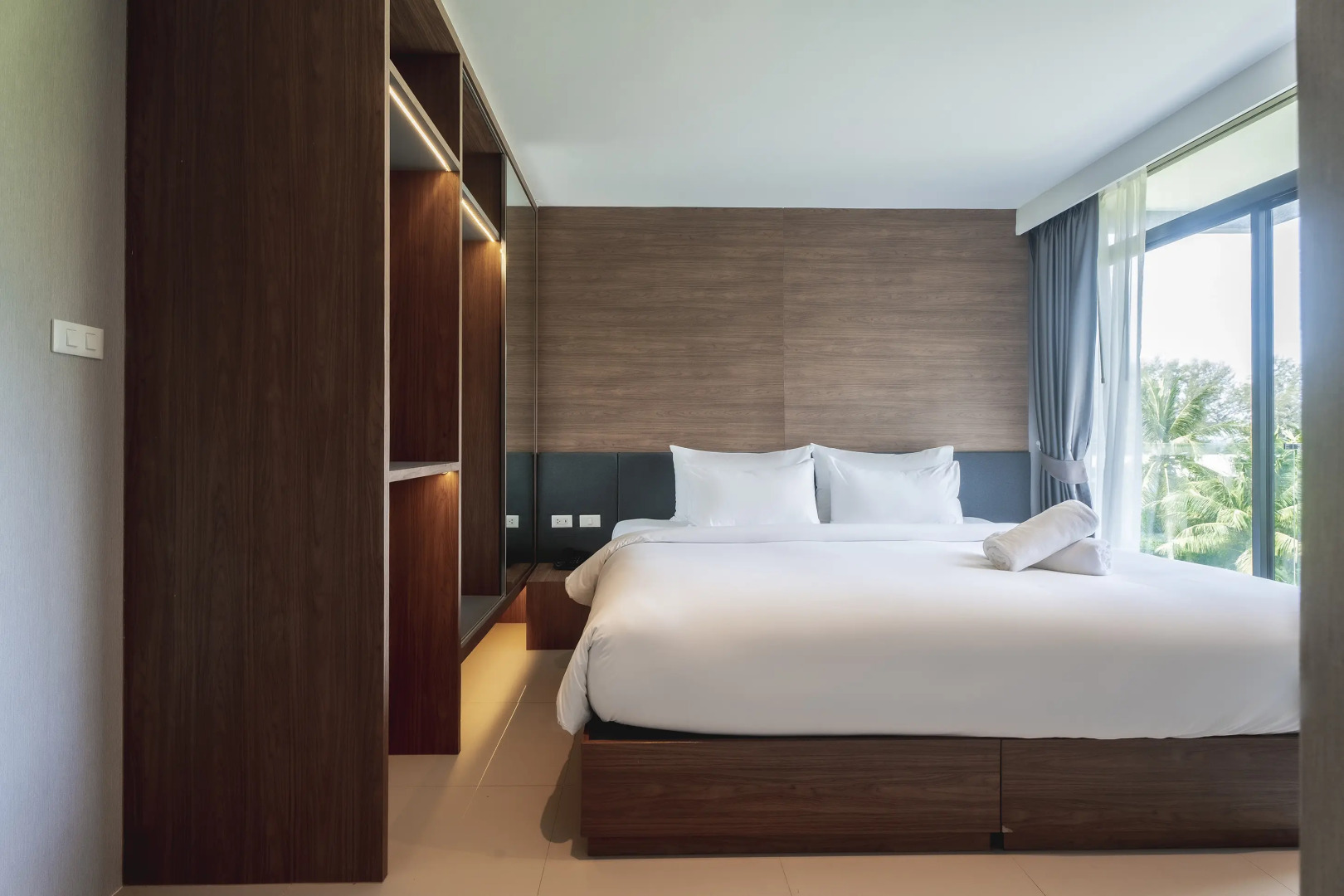 Апартаменты Beachfront 1501 br at Wyndham Naithon Phuket