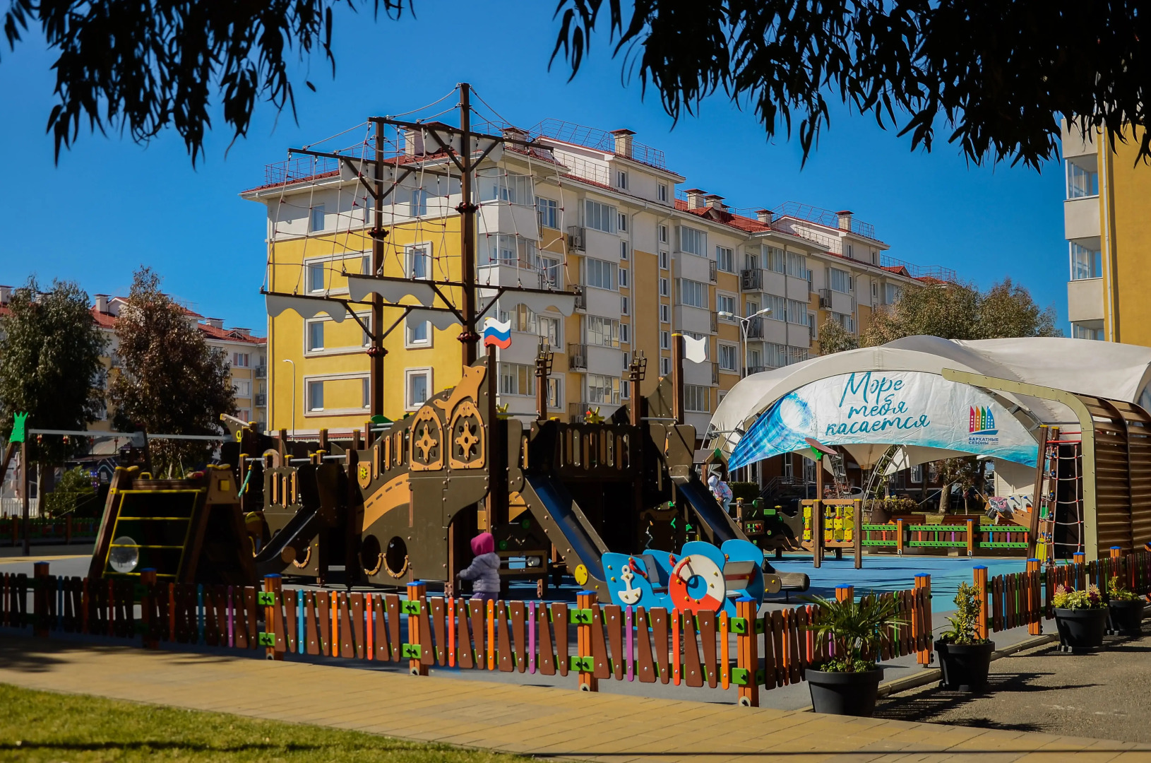 Квартира вместительная с видом на море с тв в каждой комнате и раздельным санузлом