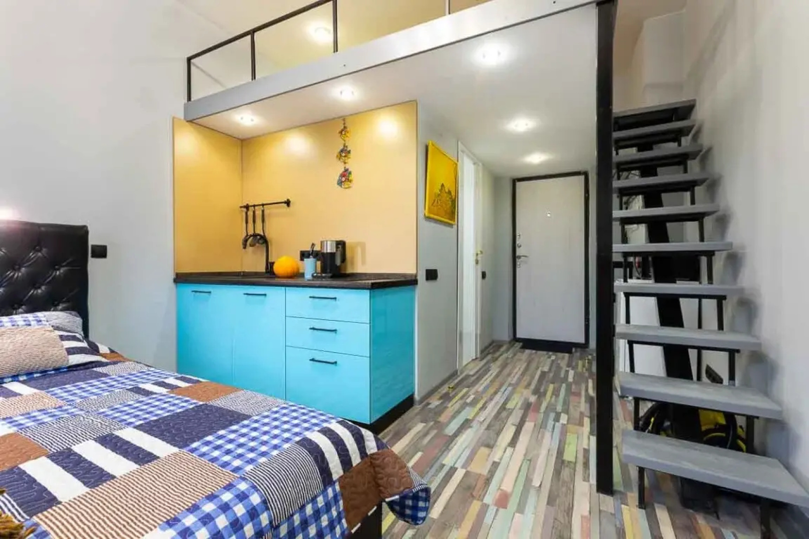 Апартаменты 4 Bussi Suites Botanicheskaya 41/7