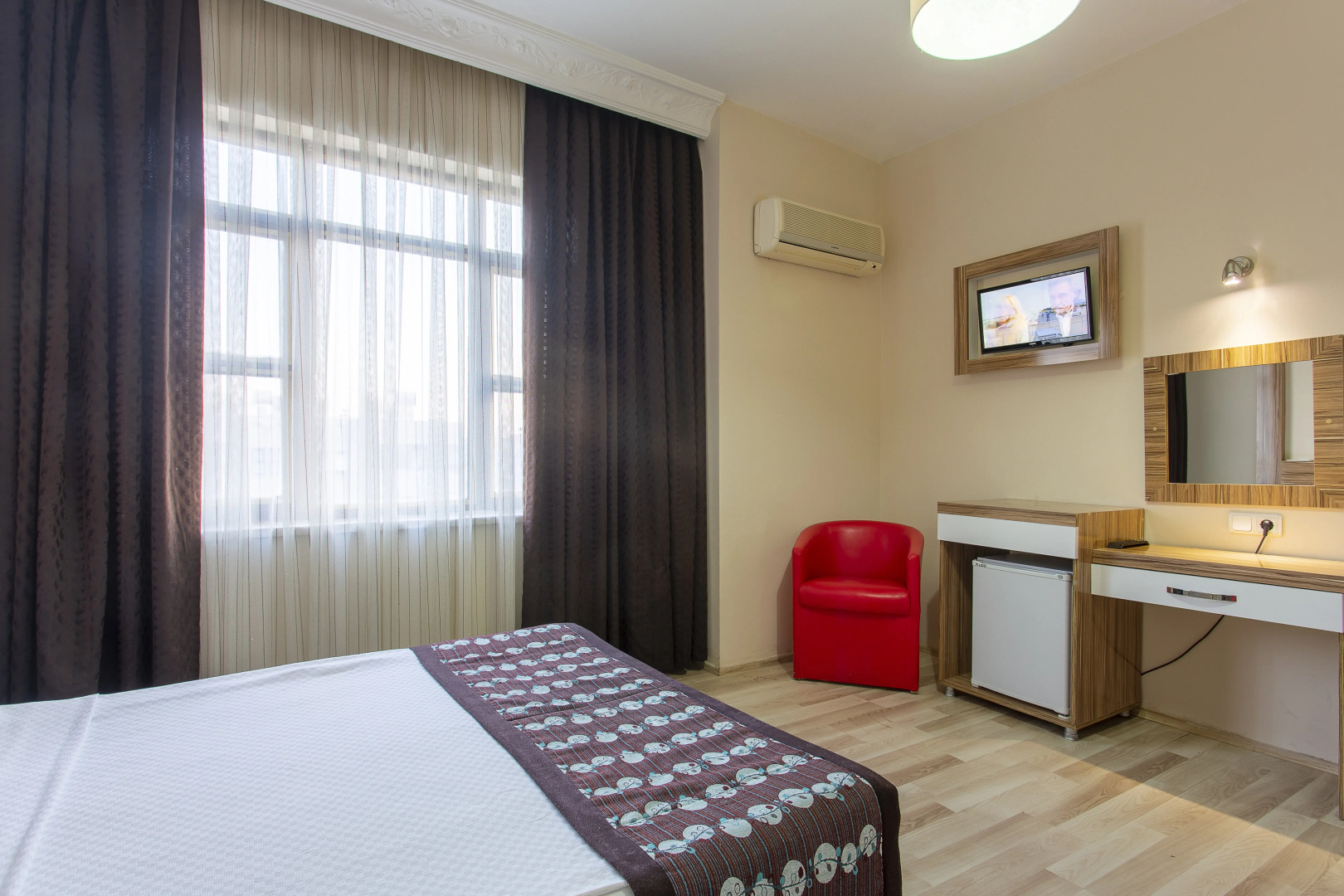 Aslan Corner Hotel