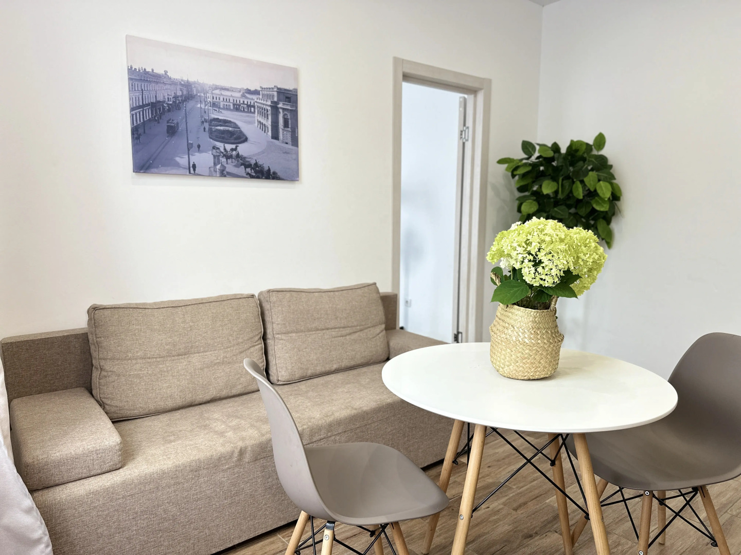 Апартаменты Столица 2306