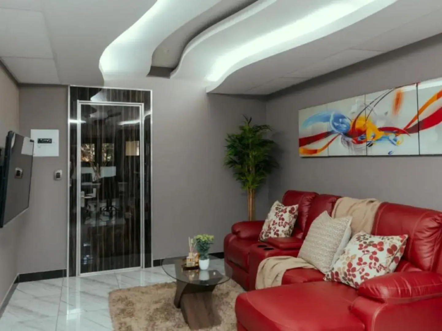 Отель Monte La Vue