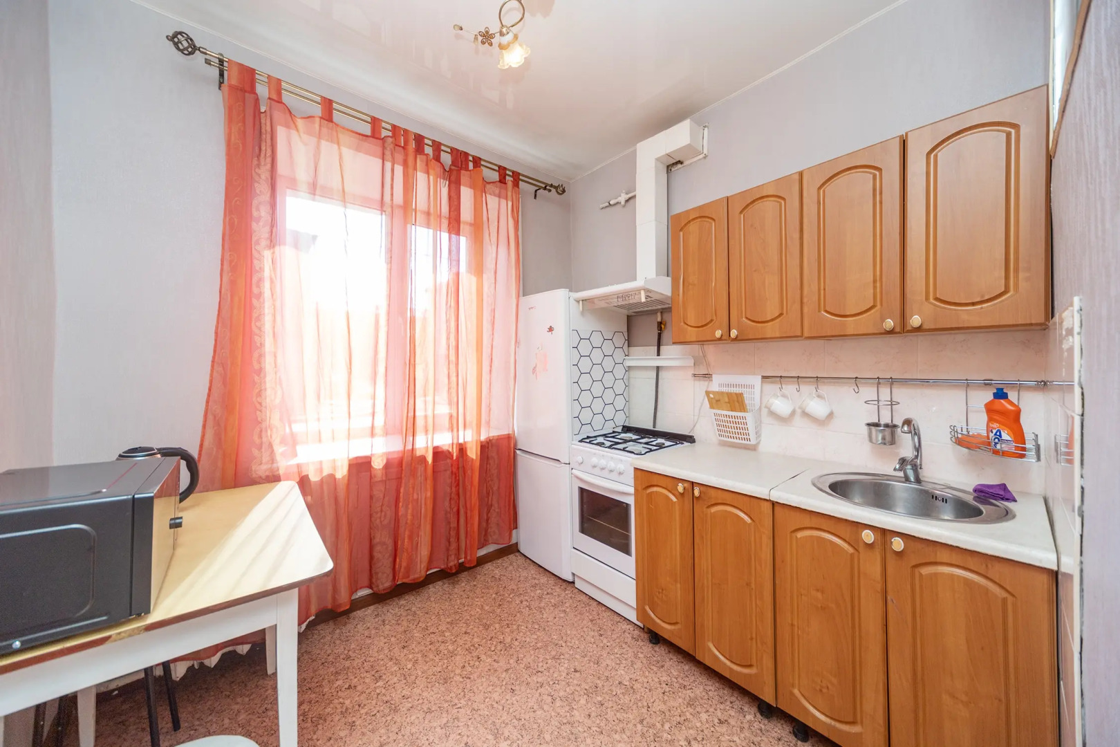 Апартаменты Мира 90