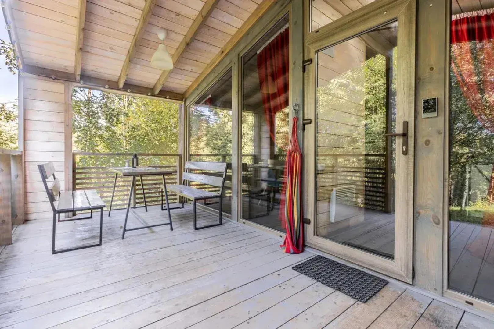 Частный дом в скандинавском стиле у озера Кипень на 6 гостей