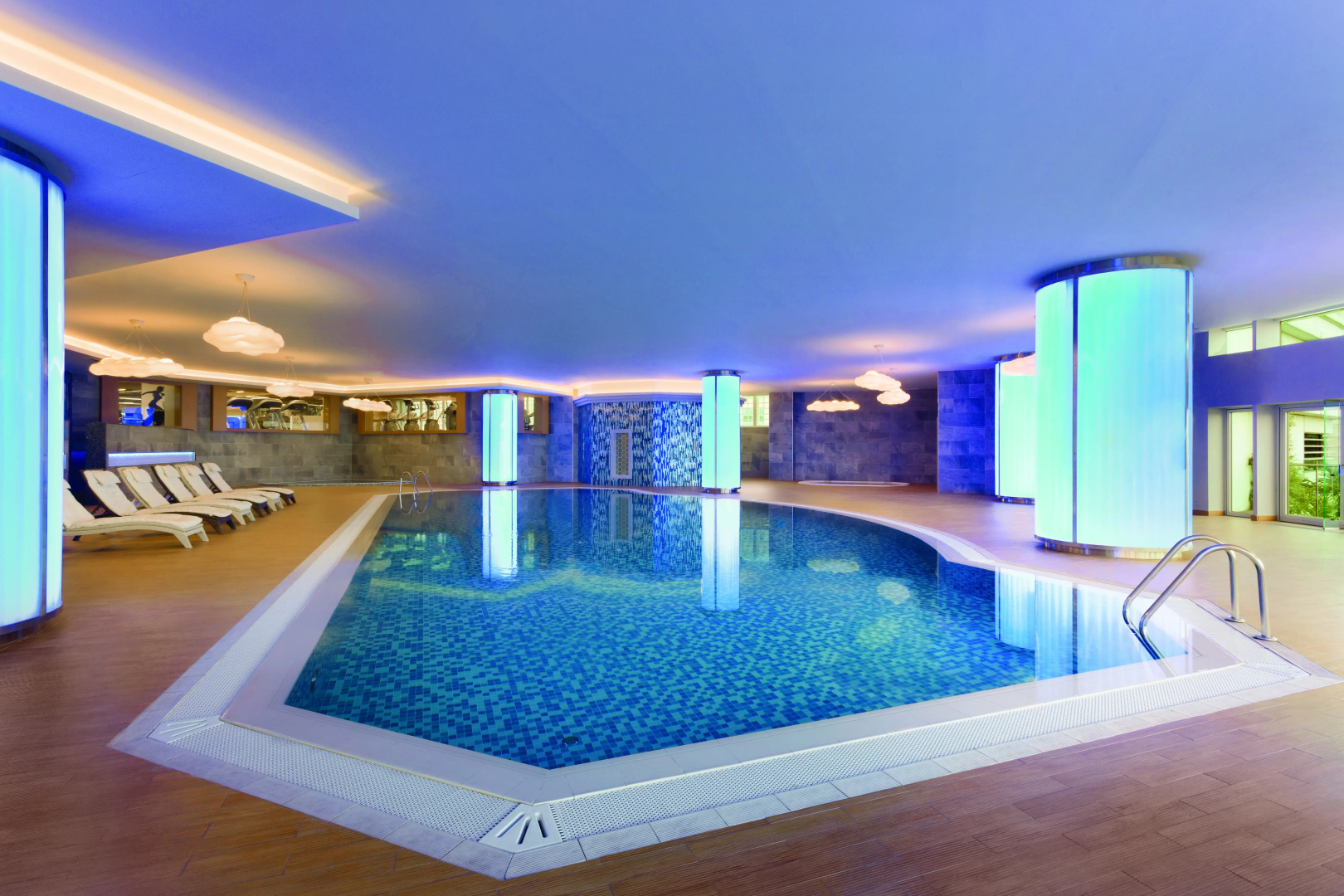 Отель Wyndham Grand Istanbul Europe