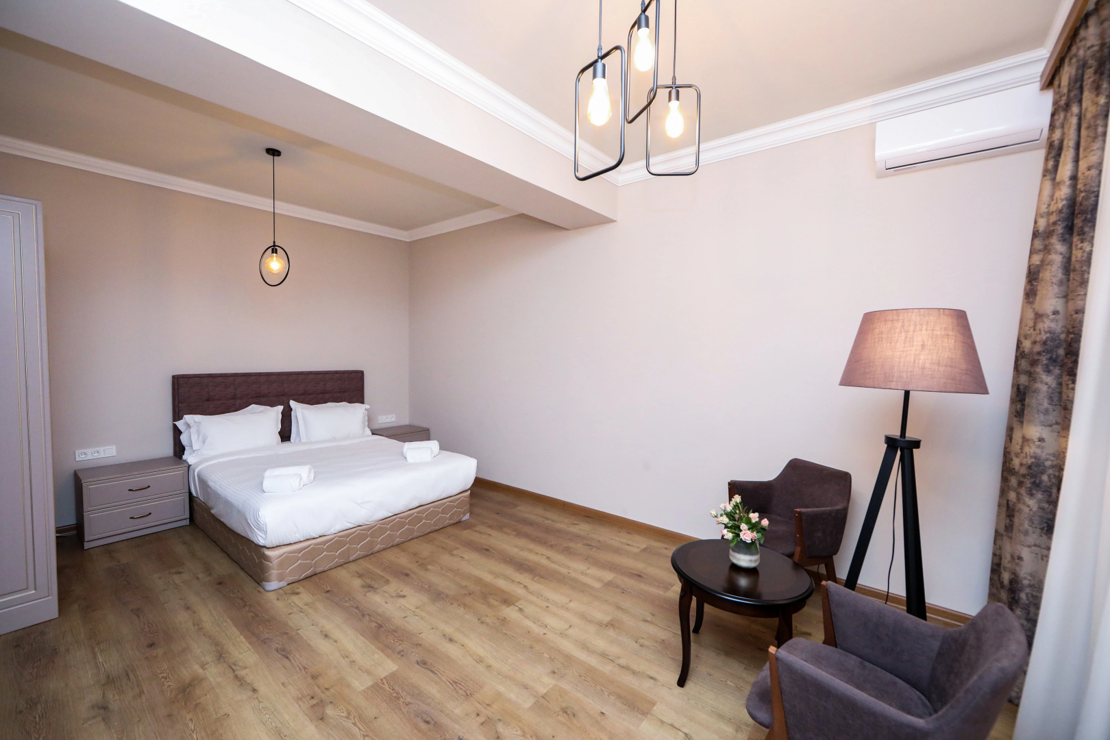 Отель A Hotel Yerevan