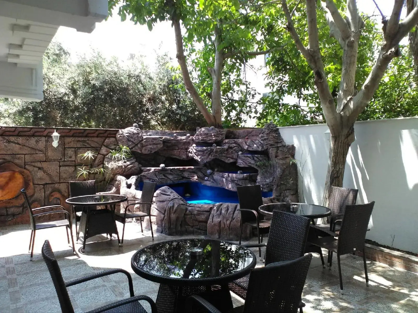 Отель Send Apart