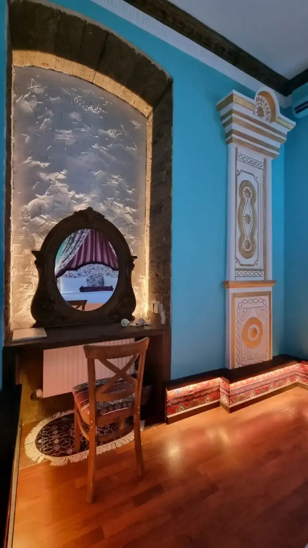 Apartments History 1870