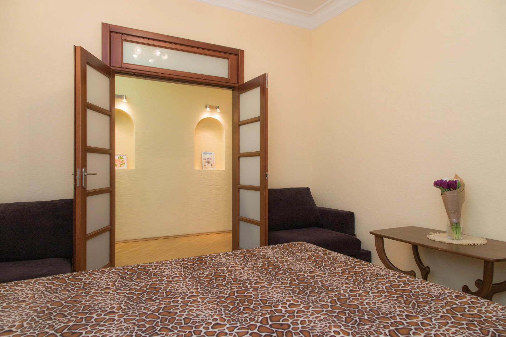 Апартаменты Двухкомнатные на Площади Победы