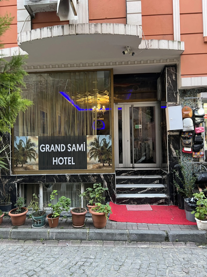 Отель Grand Sami