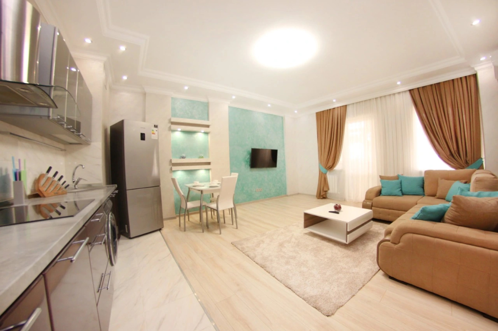 Апартаменты Двухкомнатные рядом с Парком Первого Президента