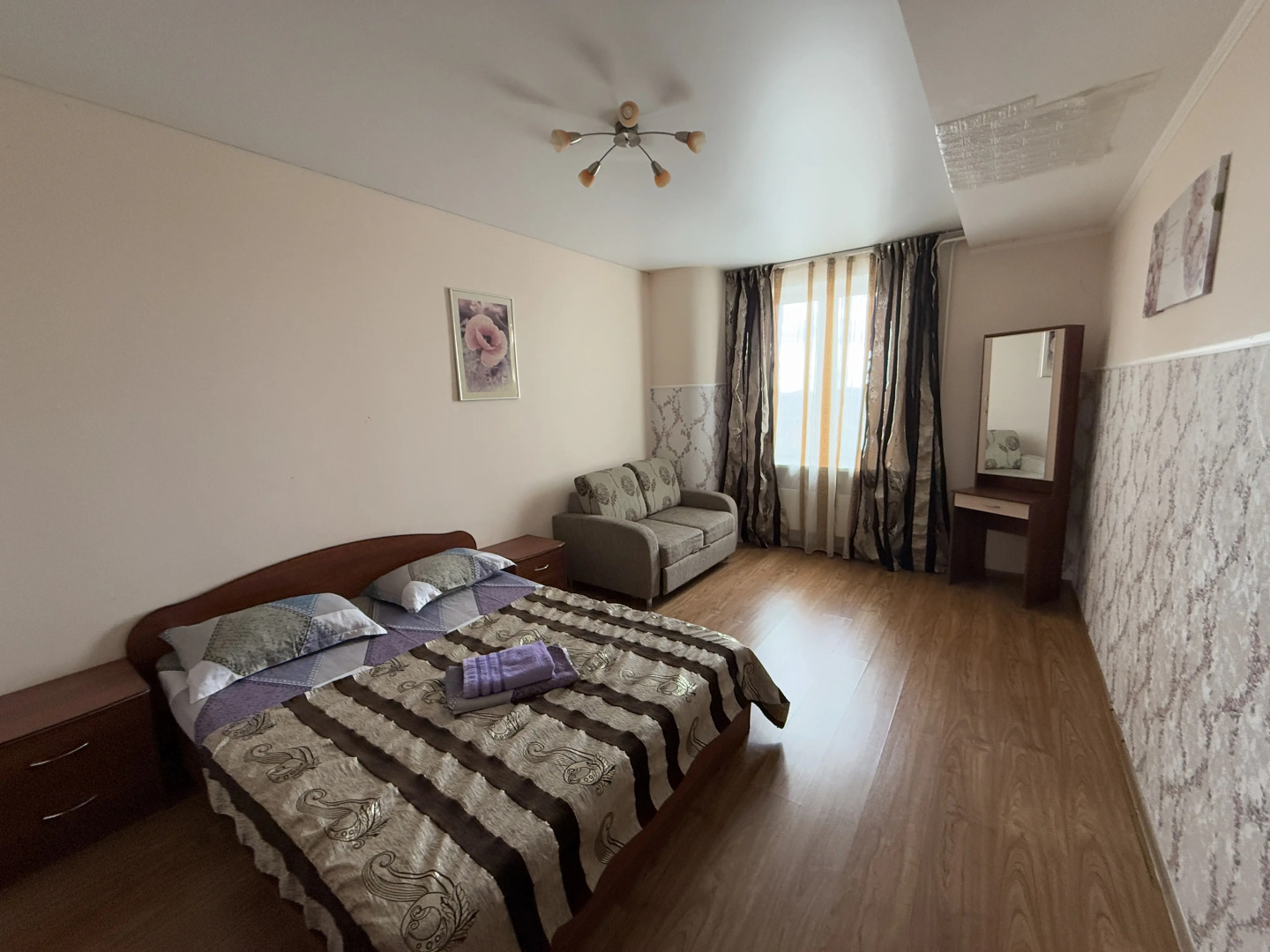 Апартаменты Аврора шестиместные (id 127)