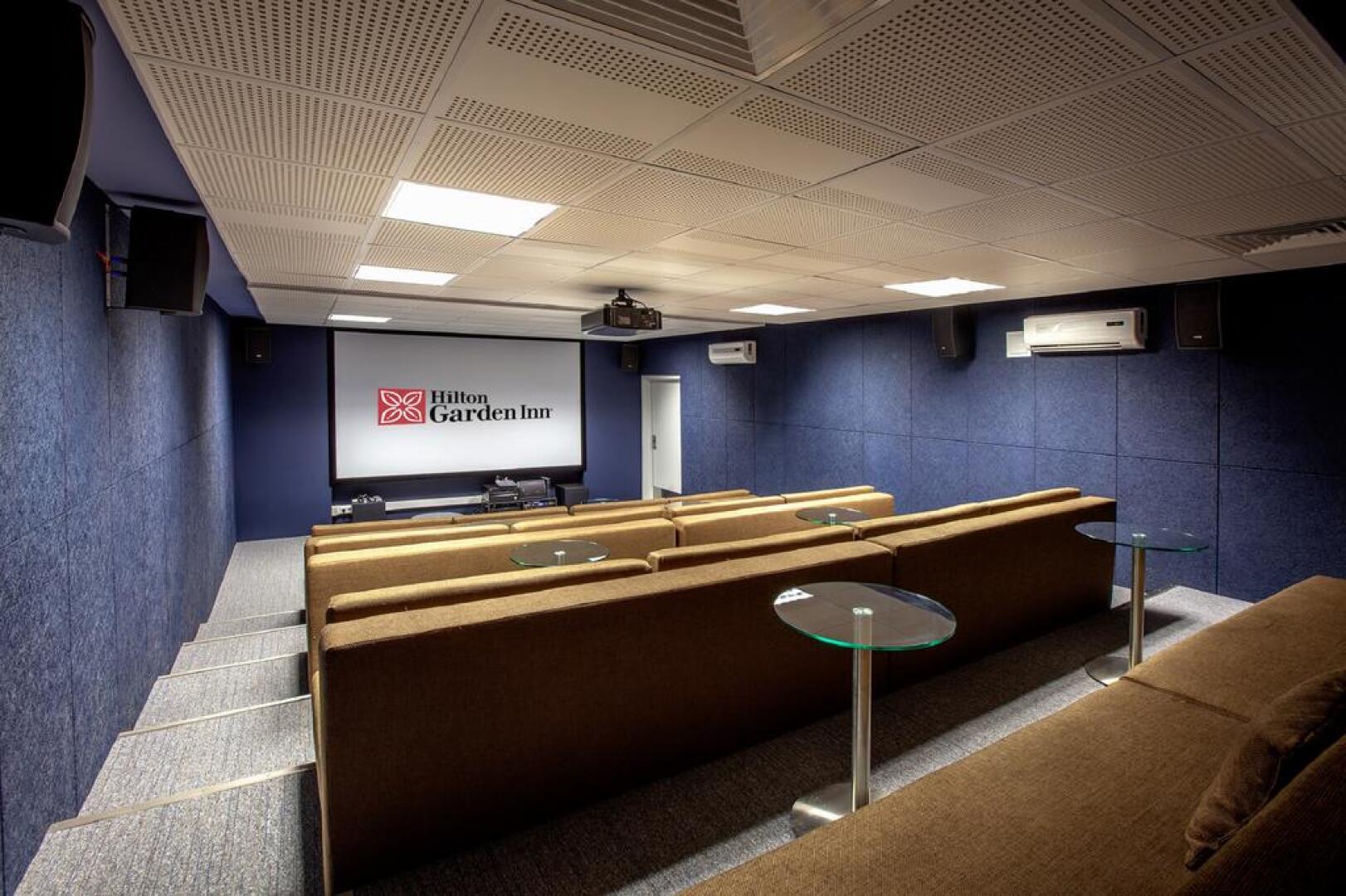 Отель Hilton Garden Inn Moscow Новая Рига