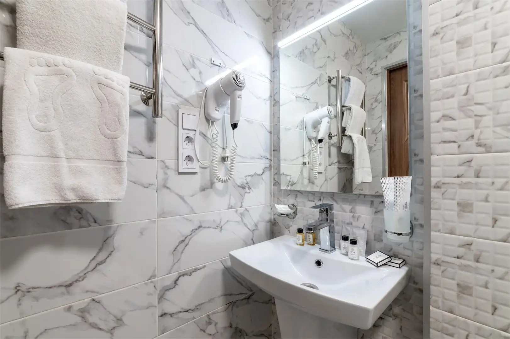 Отель Сенатор