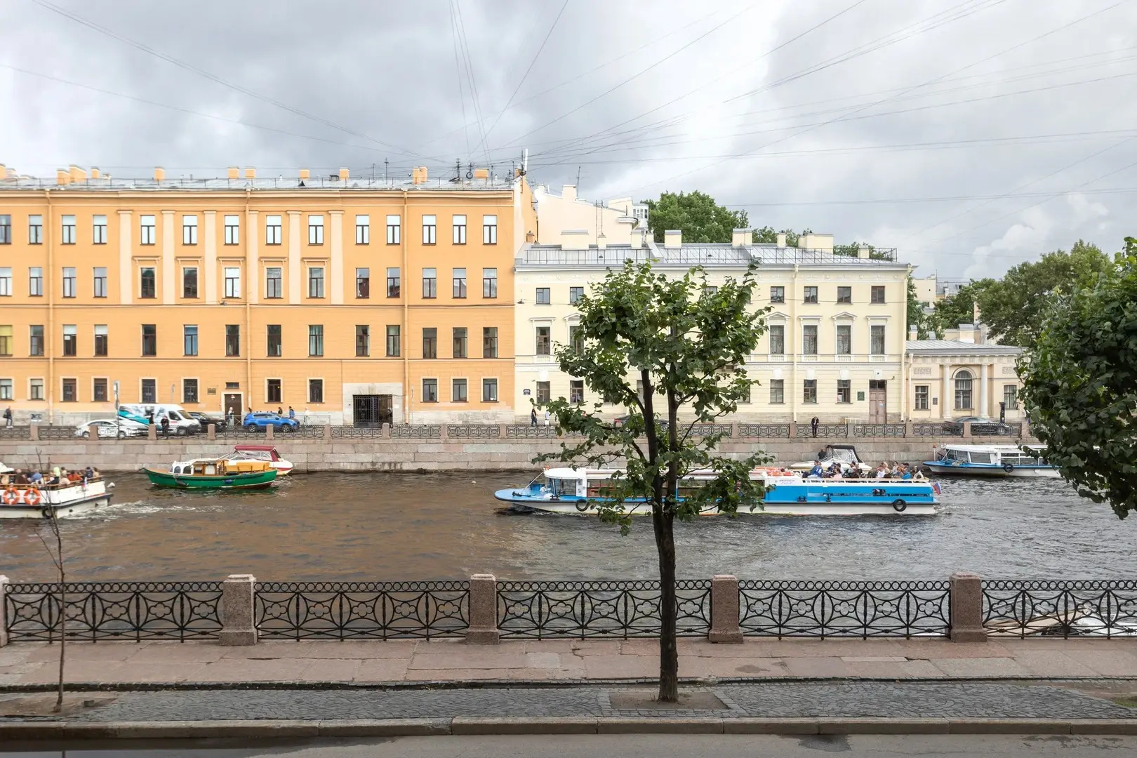 Апартаменты LetYourFlat Scarlett